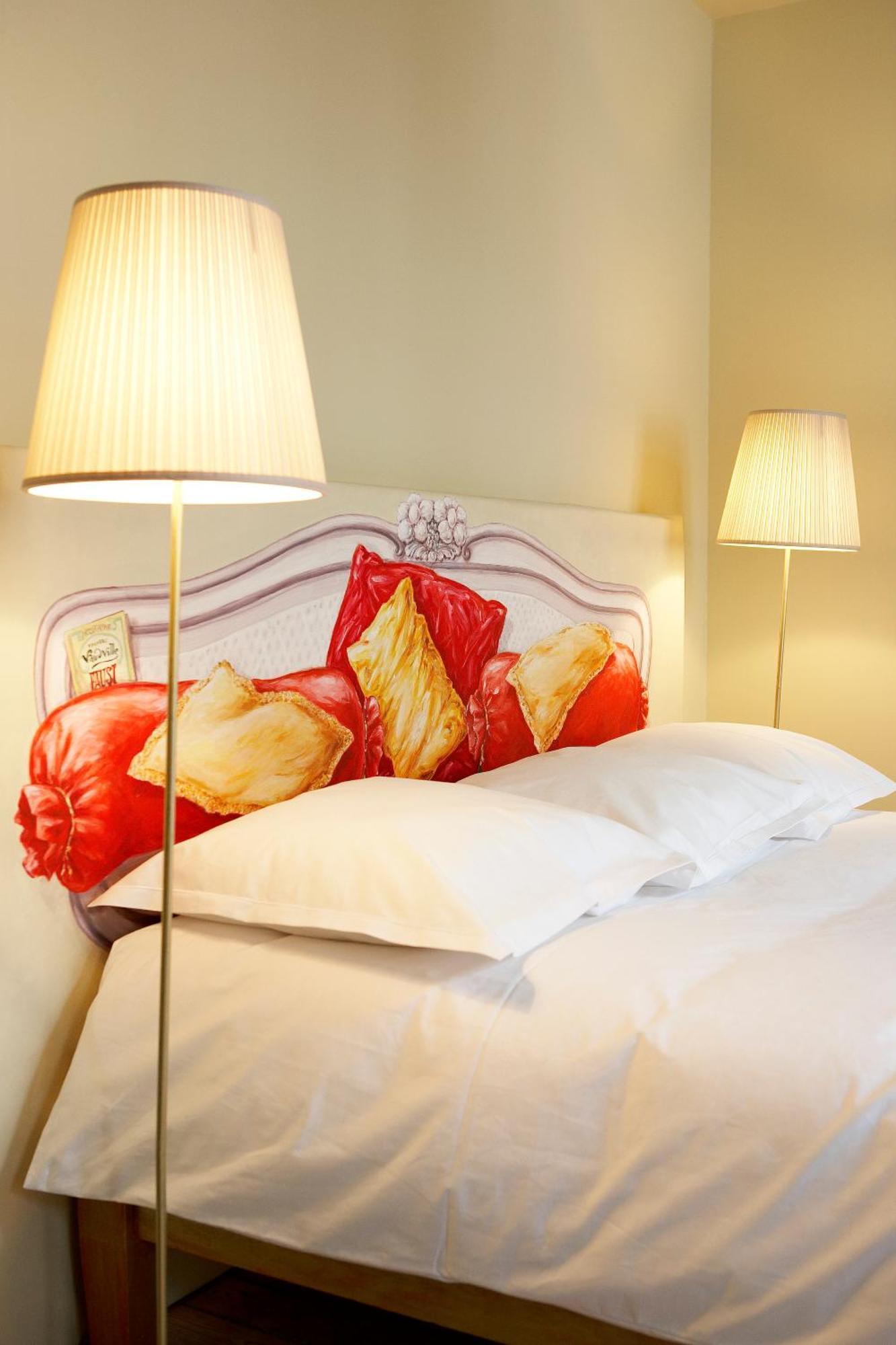 Le Vaudeville Bed & Breakfast