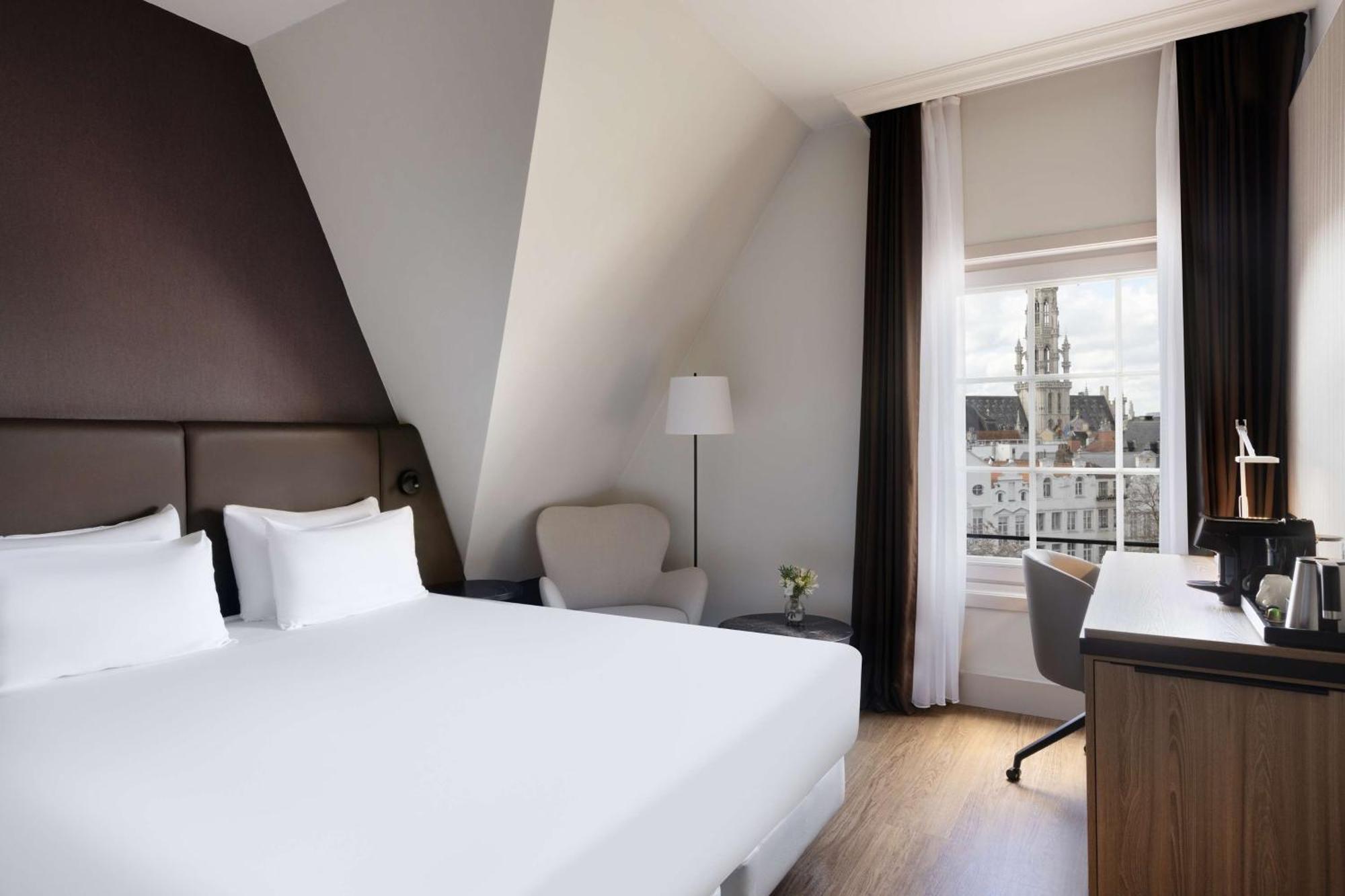 Nh Carrefour De L'europe Hotel 4*