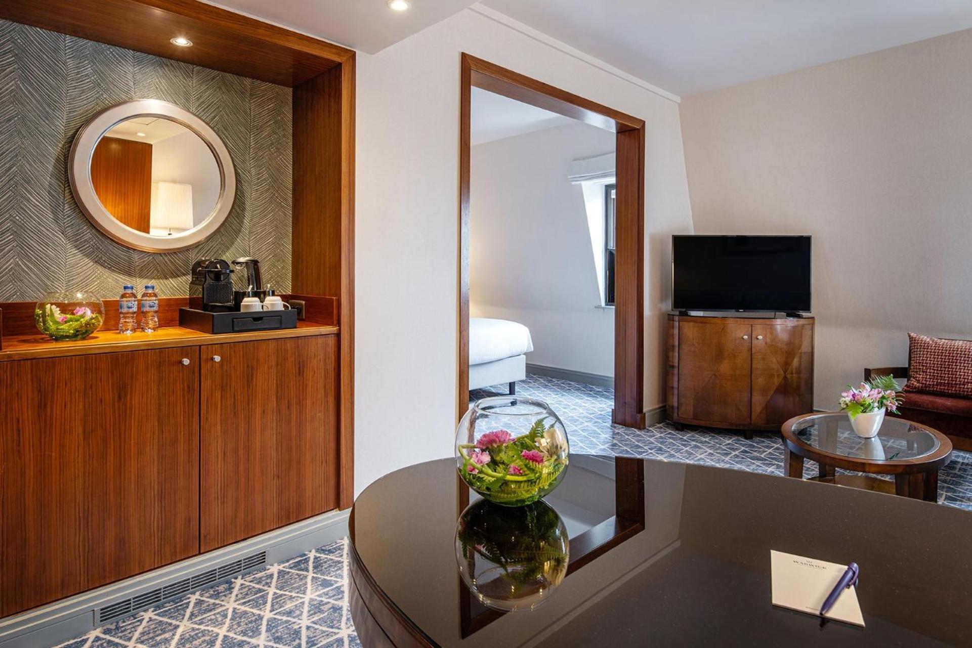 Warwick Grand-place Hotel 4*