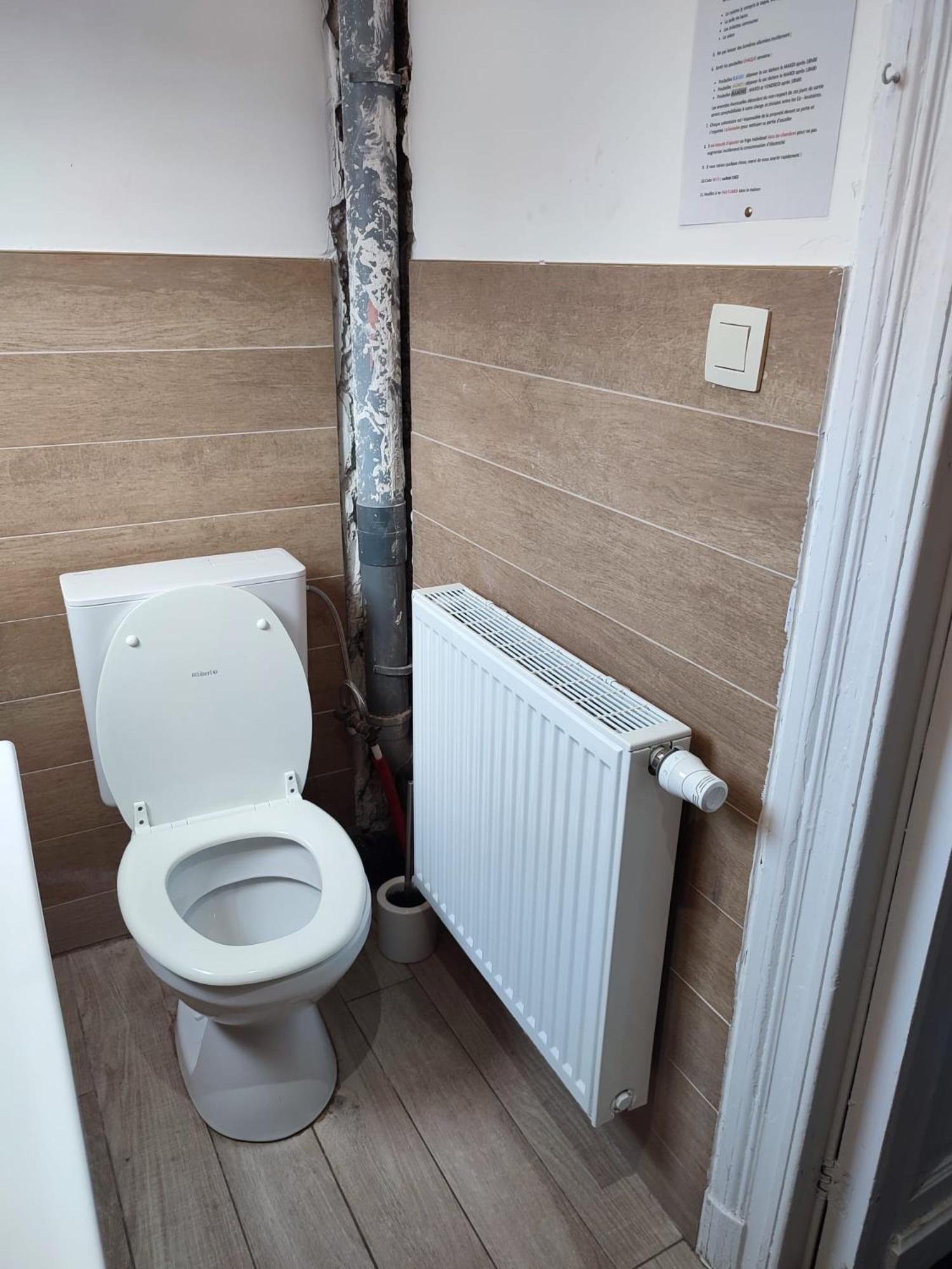 Confortable Avec Un Lit Double A Schaerbeek Cle Bleu