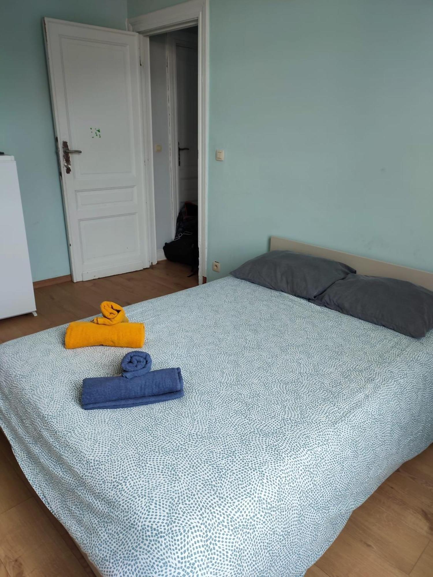 Confortable Avec Un Lit Double A Schaerbeek Cle Bleu Accommodatie bij particulieren *