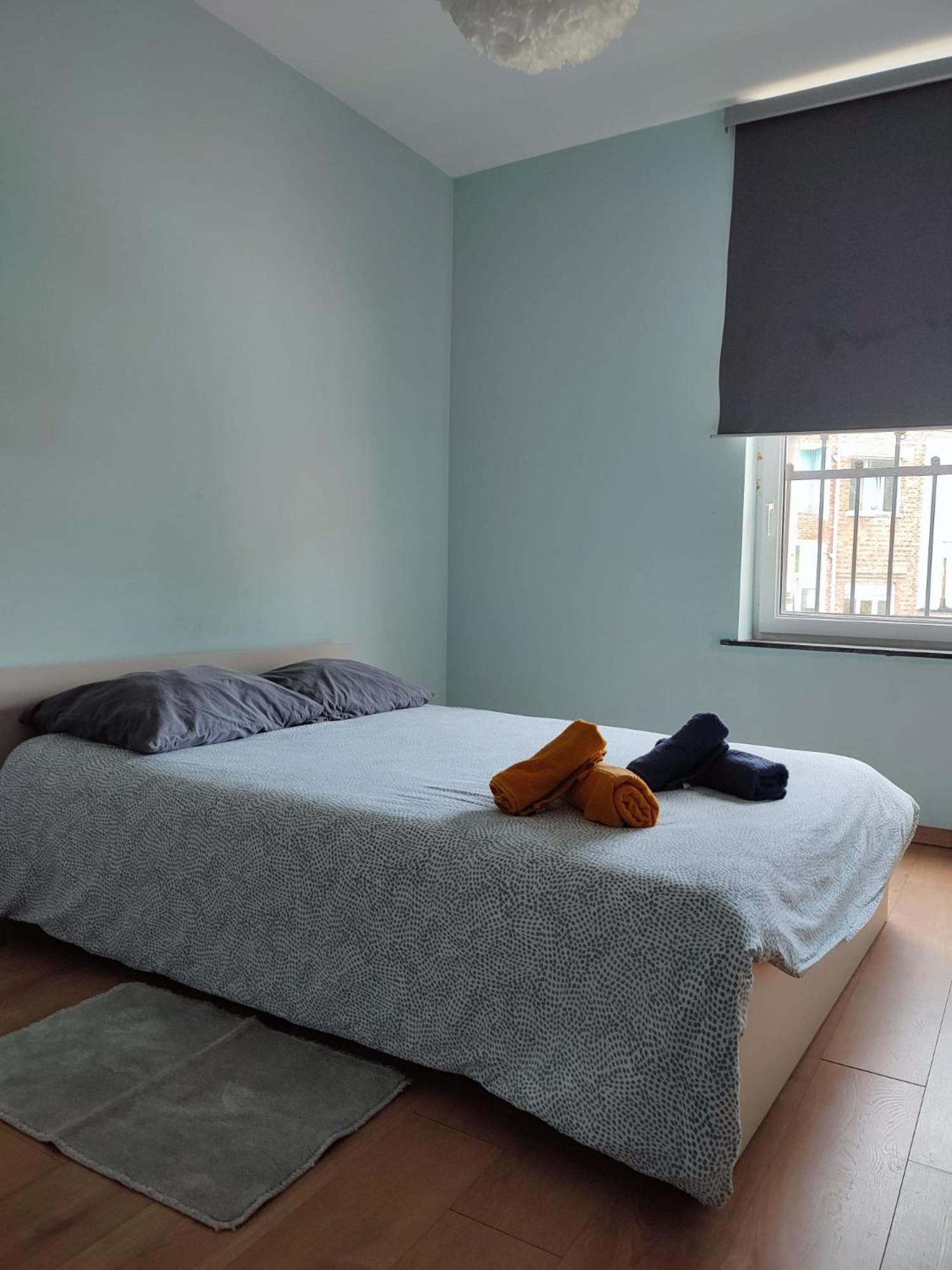 Confortable Avec Un Lit Double A Schaerbeek Cle Bleu Accommodatie bij particulieren *
