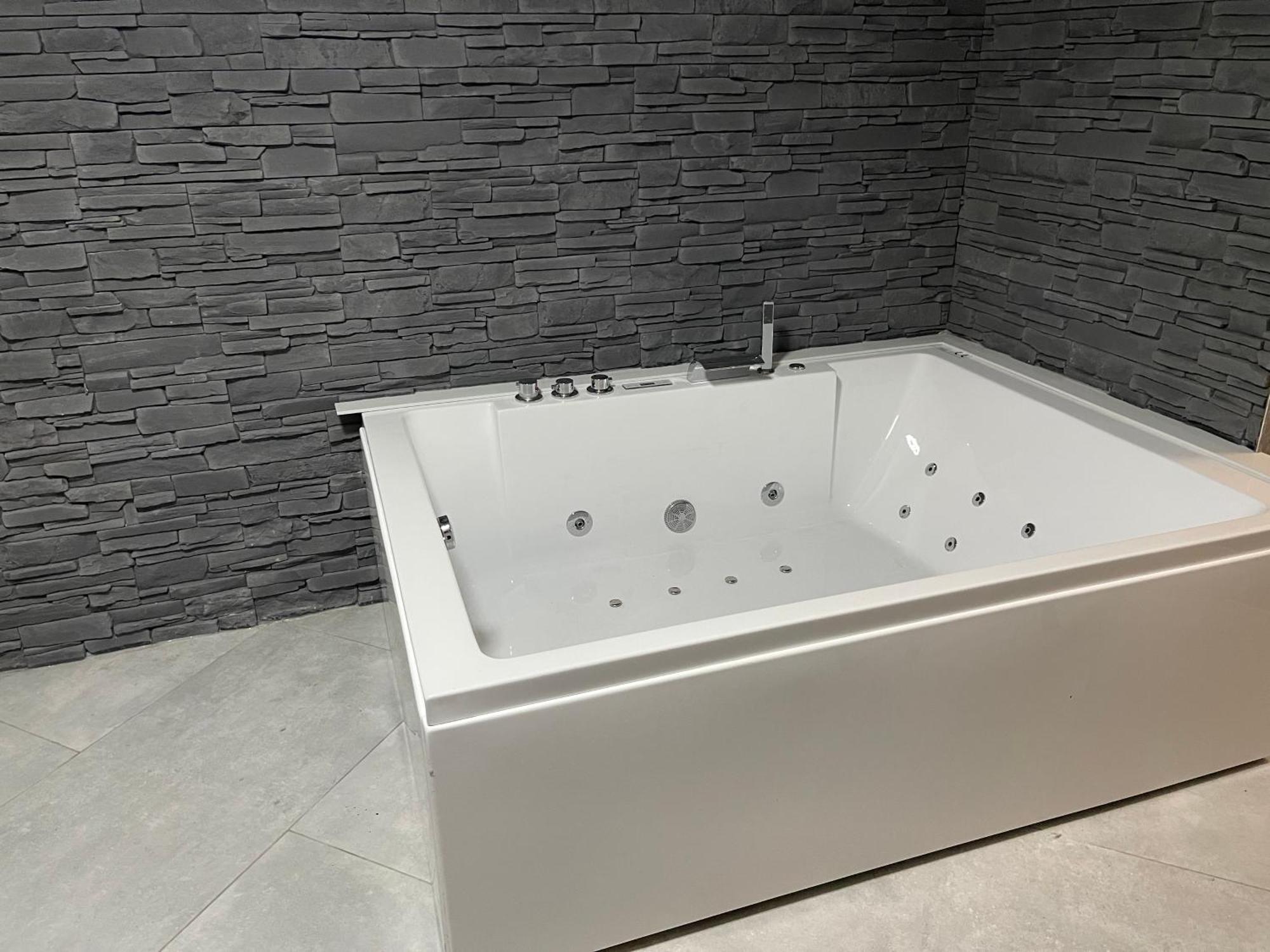 Jungle Romantic - Private Jacuzzi - Apartment *