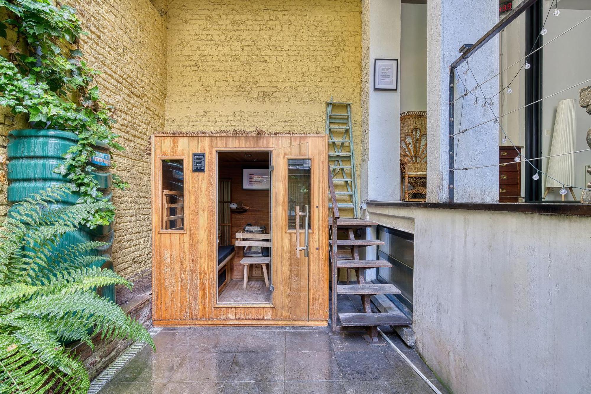 Comenstay Brussels Bed & Breakfast