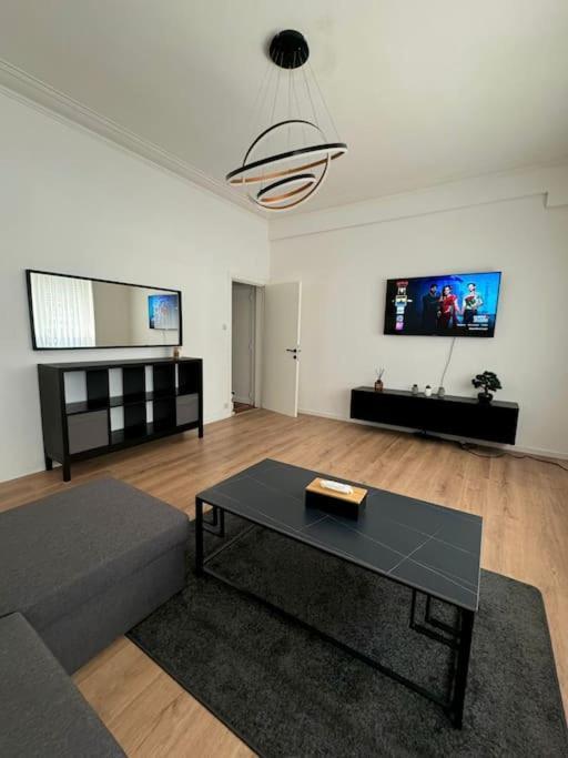 Appartement Avec Jardin Et Jacuzzi - Koekelberg