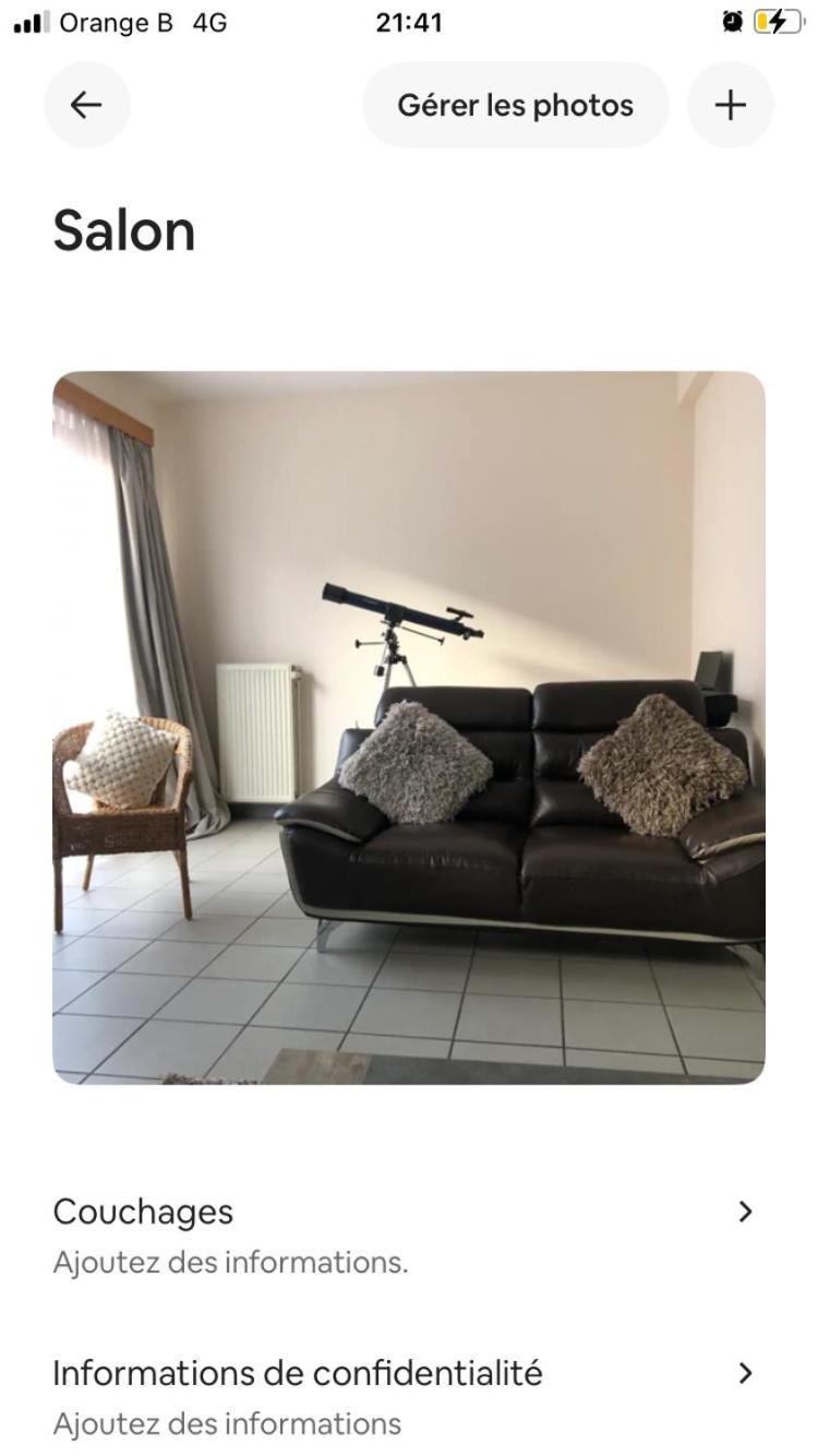 Privee Dans Grande Maison * Brüssel