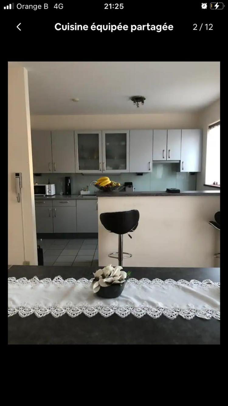 Privee Dans Grande Maison Privatunterkunft