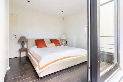 *new*premium Tranquil Close To Centre Apartment *