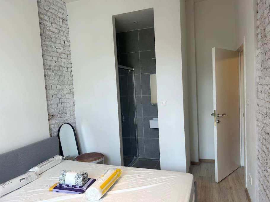 Exceptional 600 M2 Spacious 12bd 12ba *