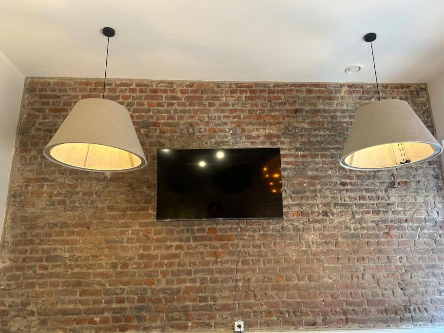 Exceptional 600 M2 Spacious 12bd 12ba * Brussels