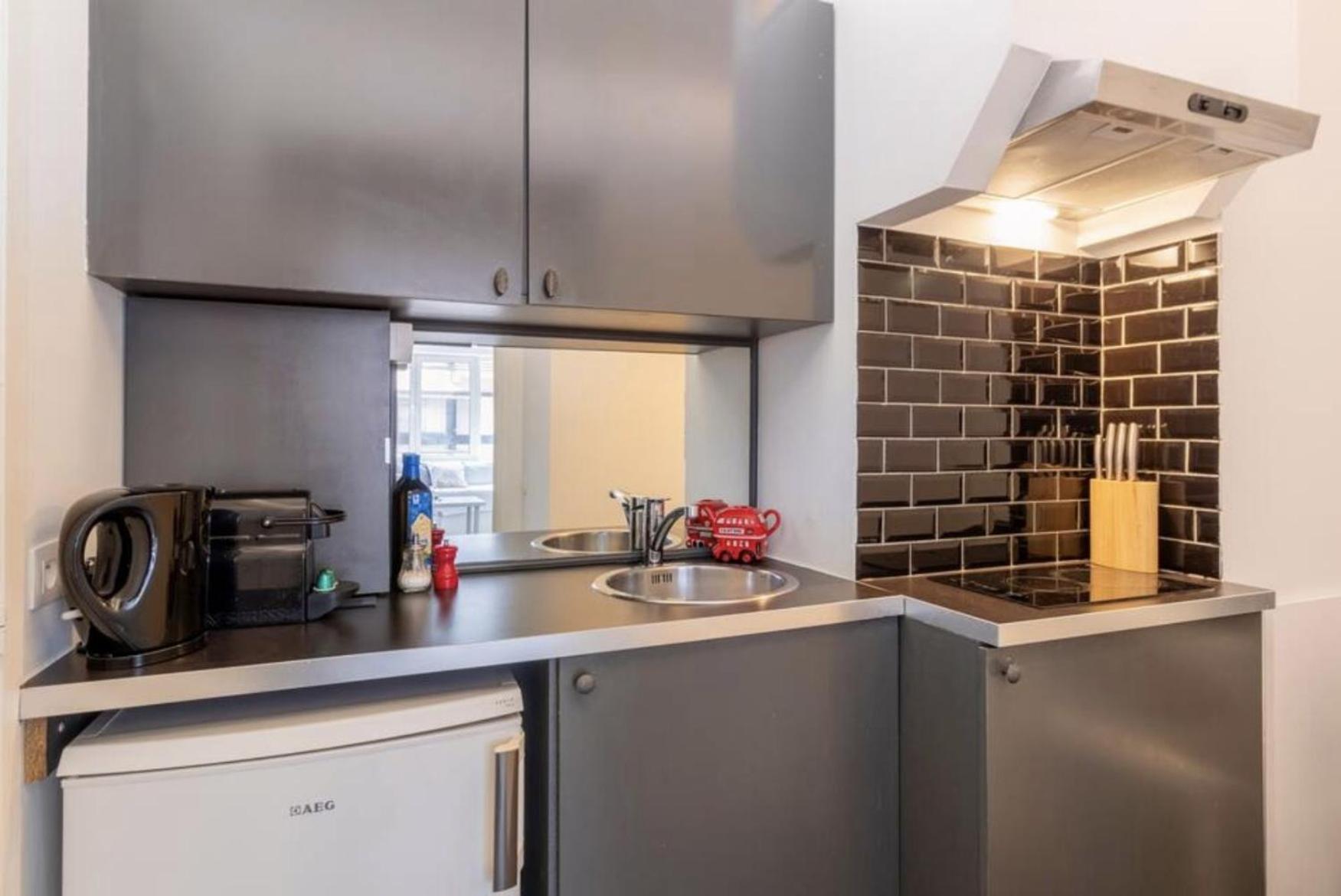 Apartment Comfy Chic