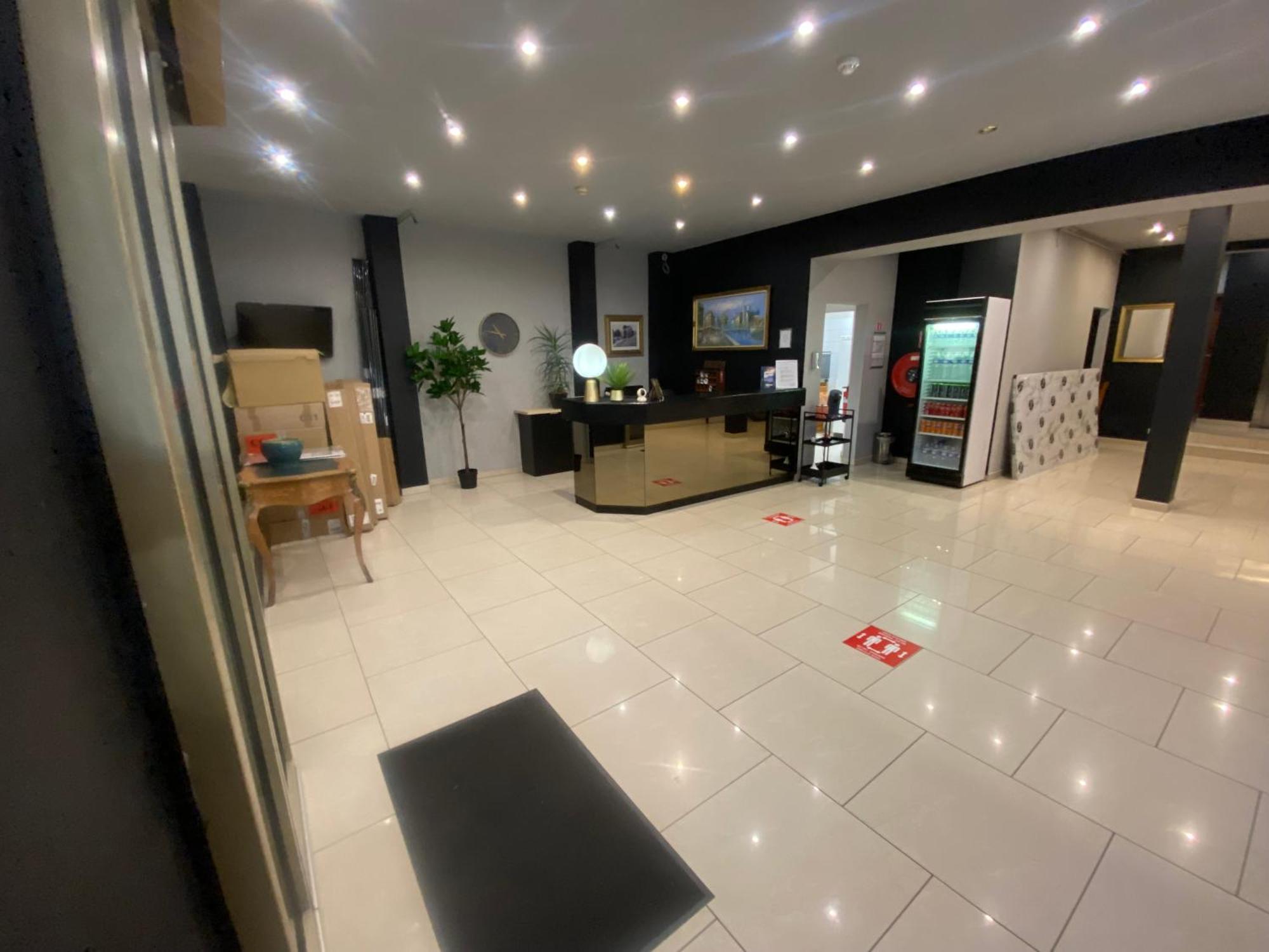 Khách sạn Windsor 2*