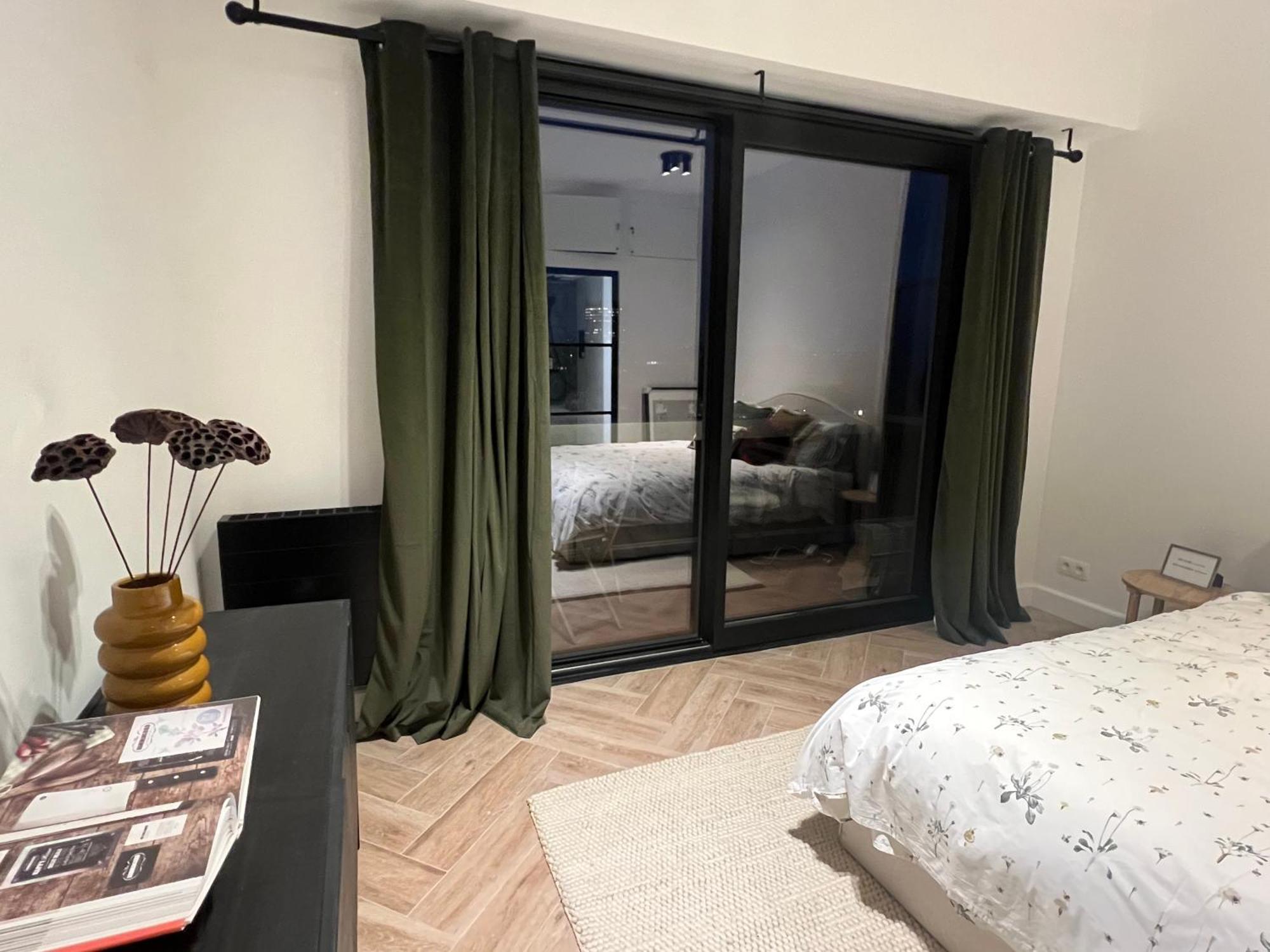 Deluxe La Cambre - With View Apartment