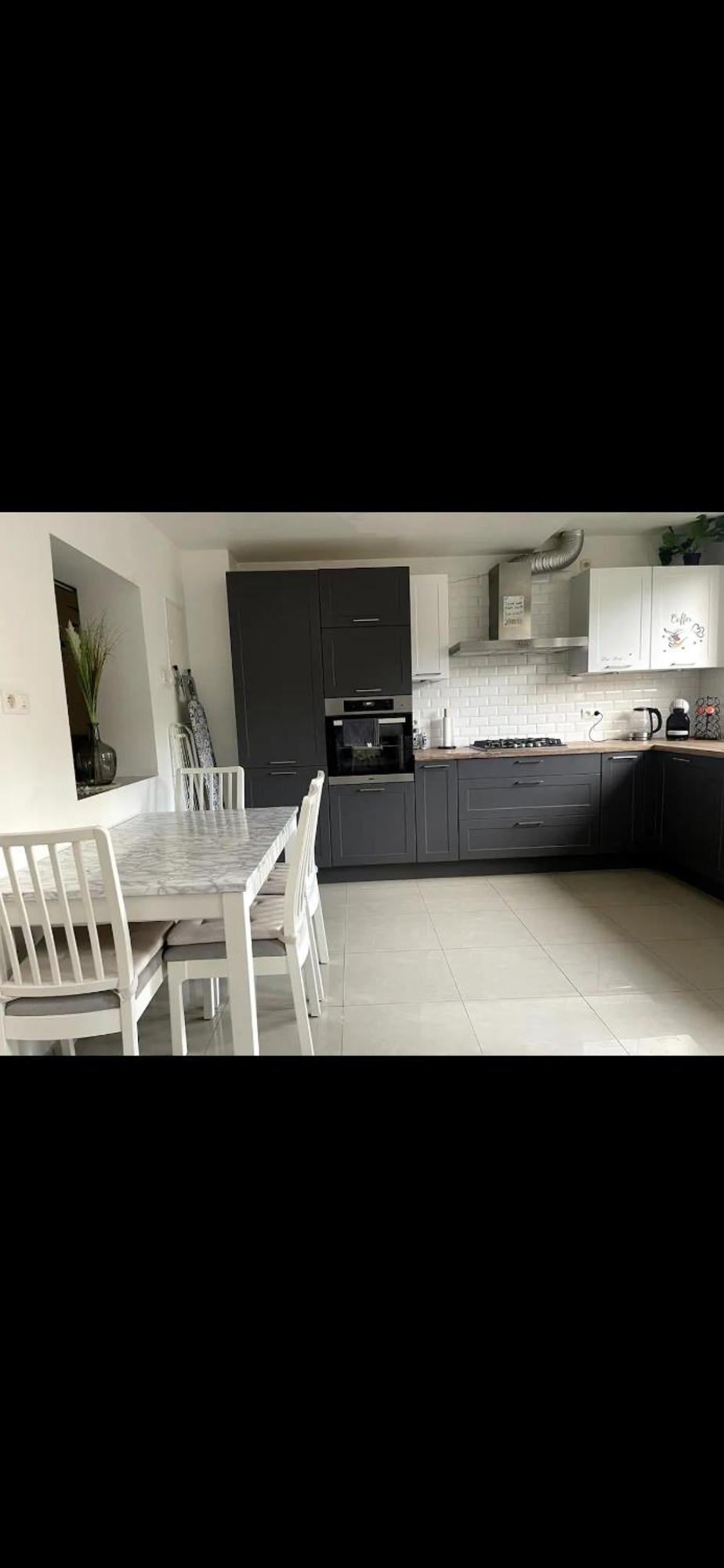 Căn hộ Spacieux Avec Terrasse Et Garage Prive *