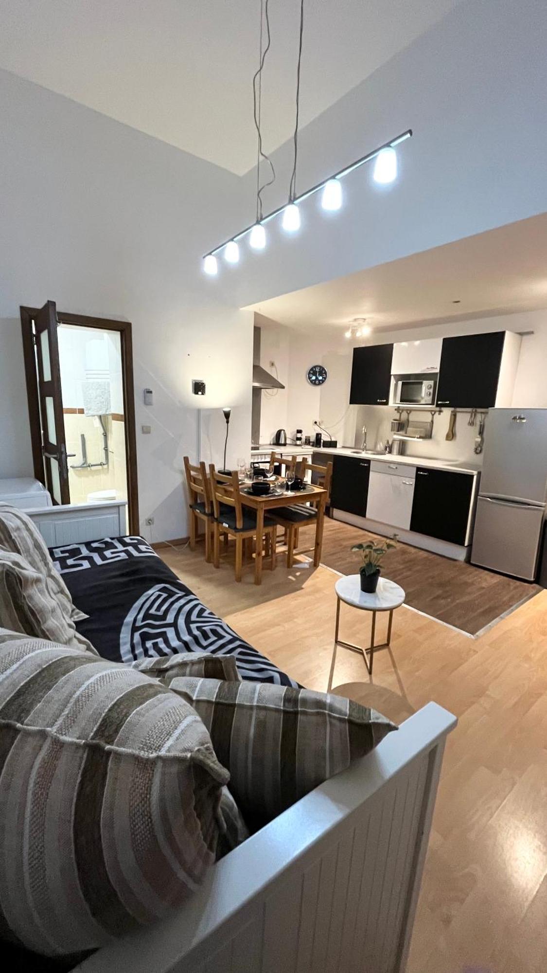 Cosy Flat - Eu District - Center - 4 Persons Apartment