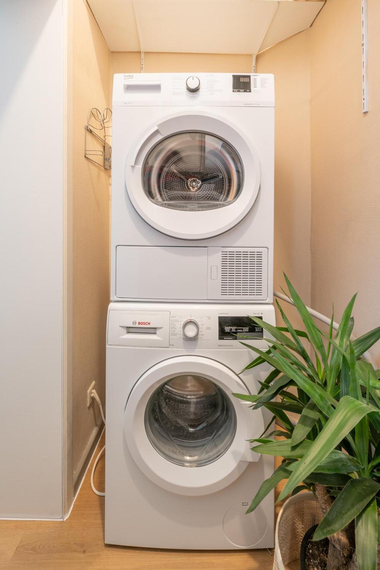 Your Serenity Bubble - Center Apartment *