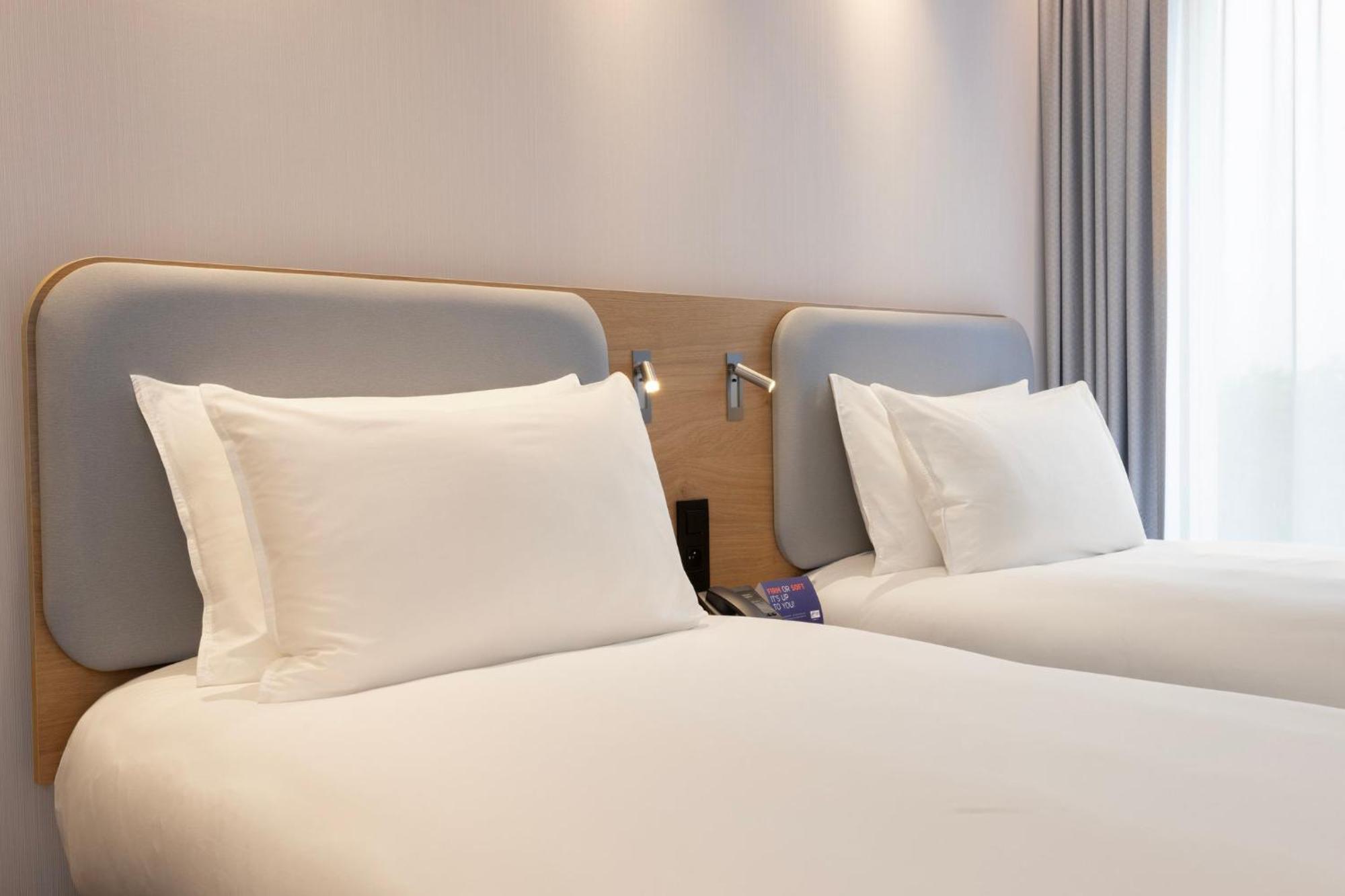 Khách sạn Express - Airport By Ihg
