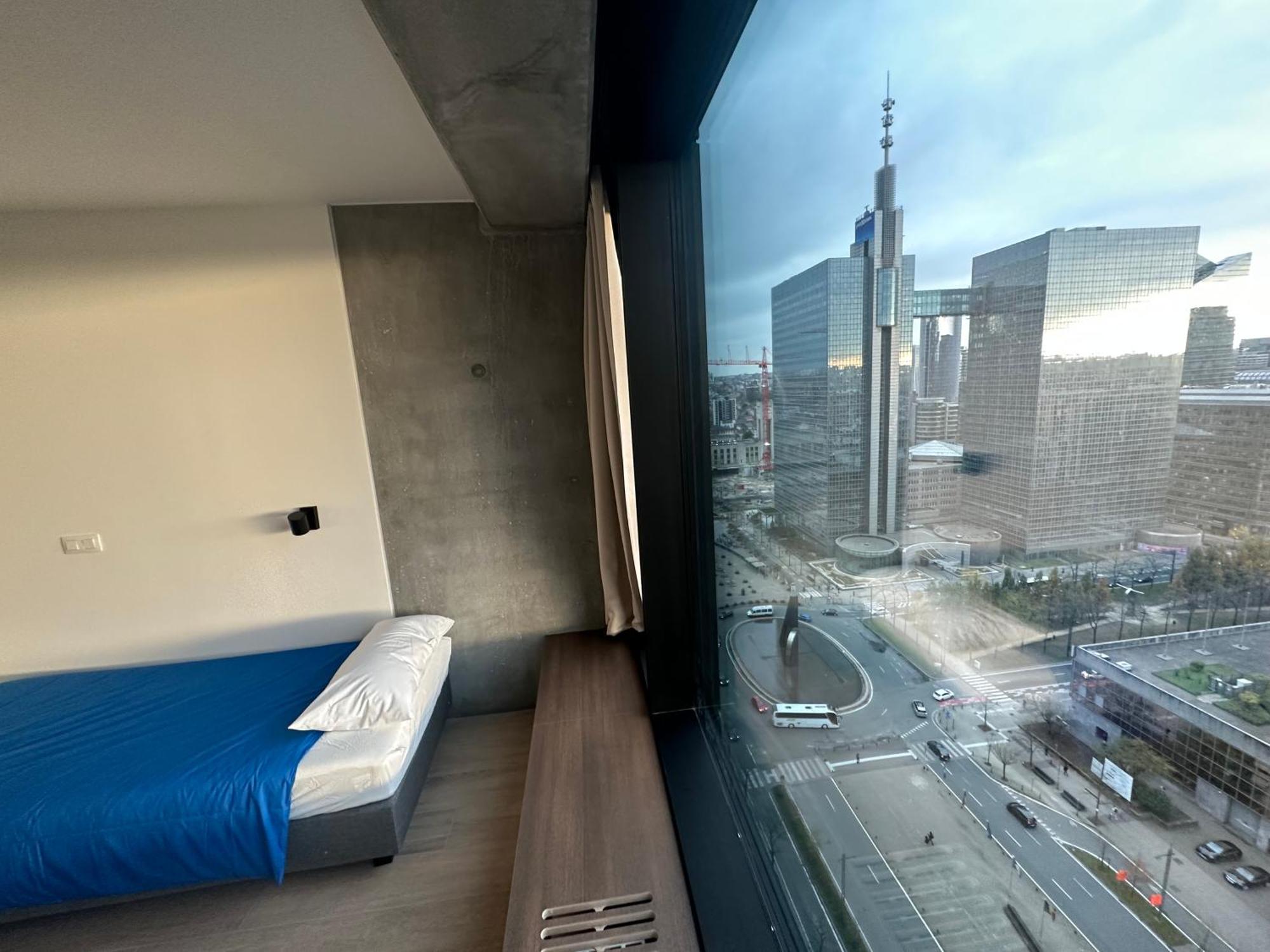 Beautiful With Panoramic View Of Center With Roof Terrace