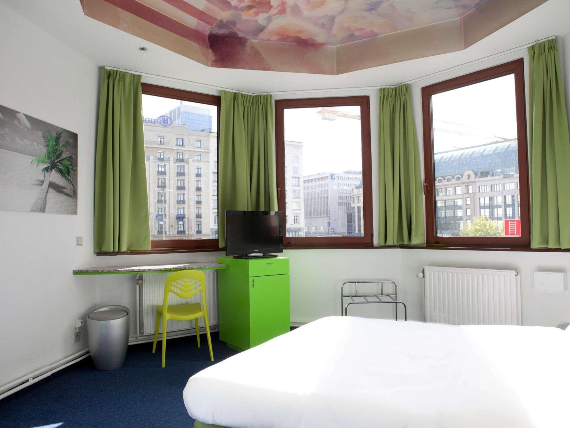 Siru Hotel 3*