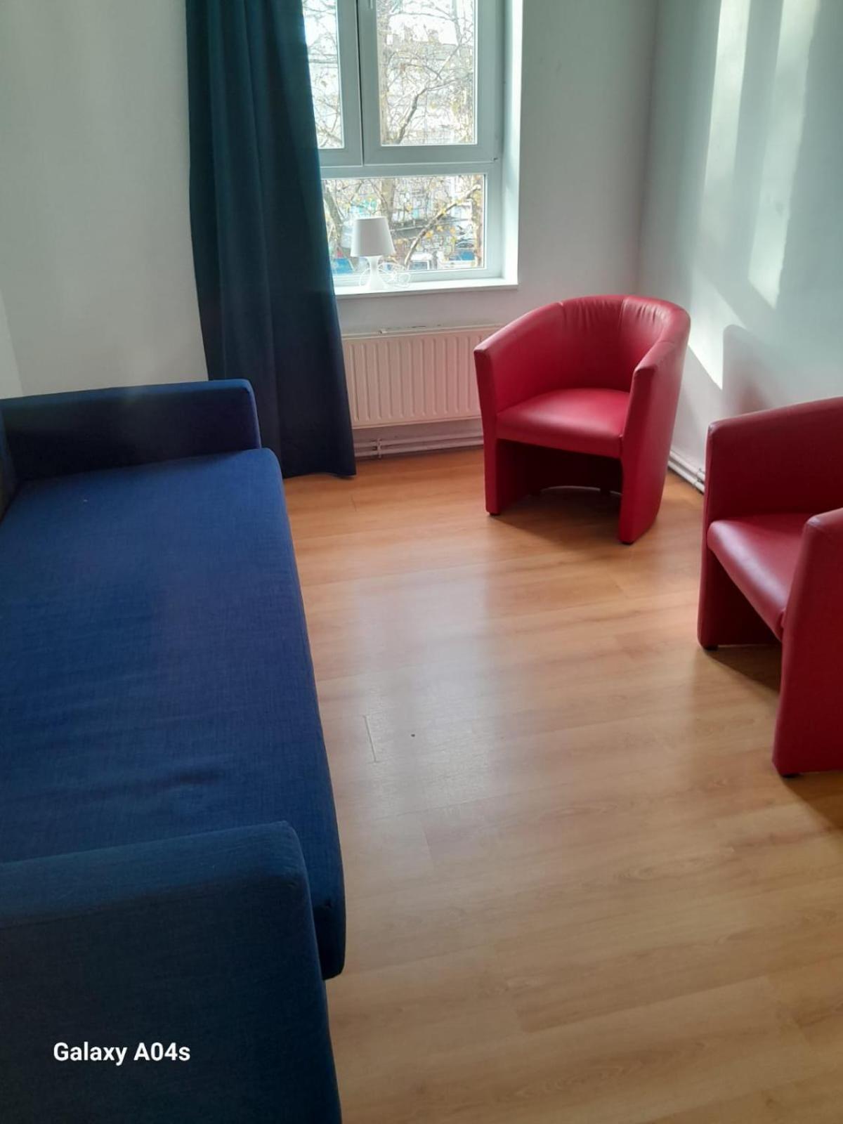 The Boulevard Sleeps 4 *