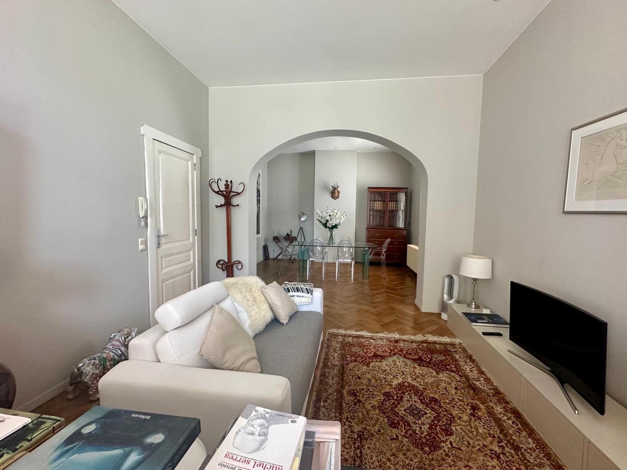 Căn hộ Beautiful Luxurious 1 Bedroom In The Heart Of The European Quarter Brussels
