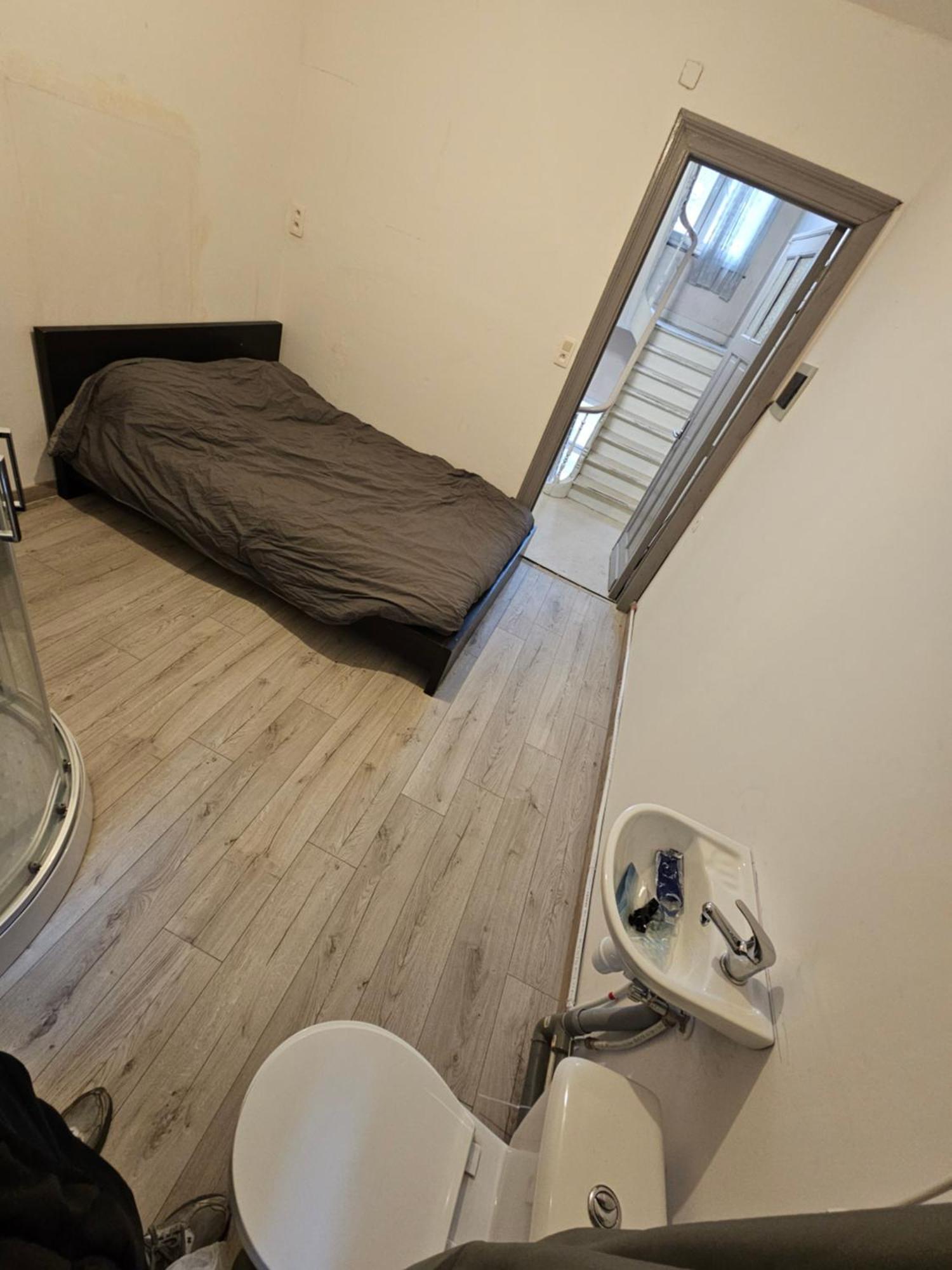 Privee Acces Autonome Apartment Brussels