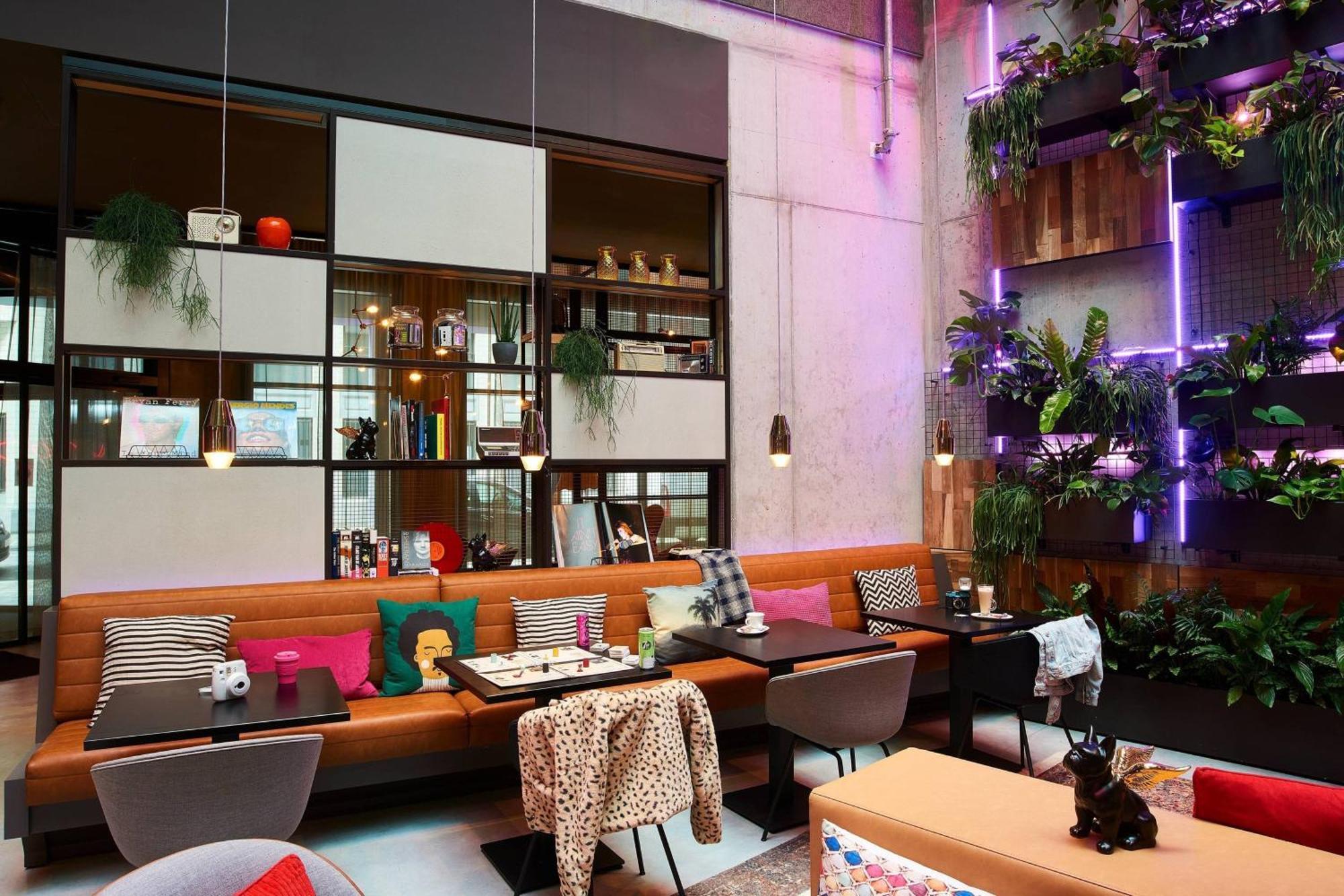 Hotel Moxy Brussels Center Ixelles