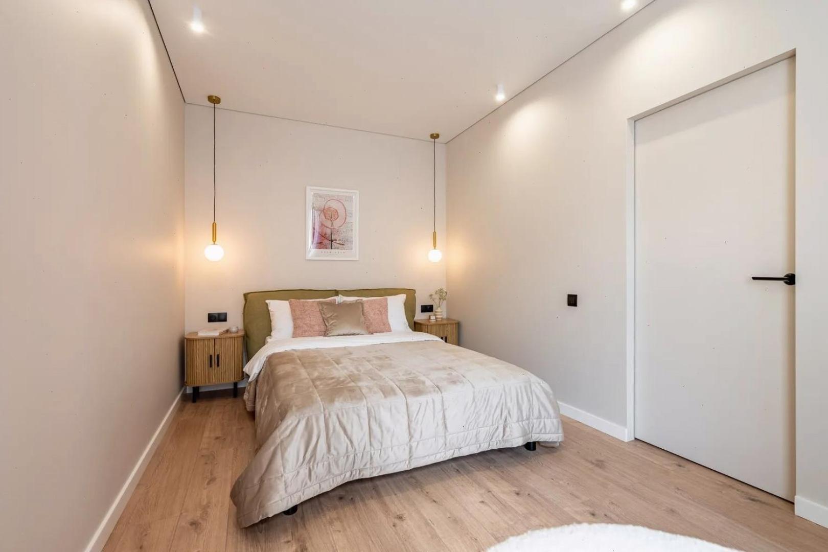 Light And Modern Place Apartment