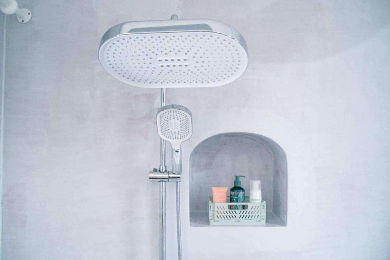 2 Avec Rooftop Suspendu Au Cimetiere D'ixelles