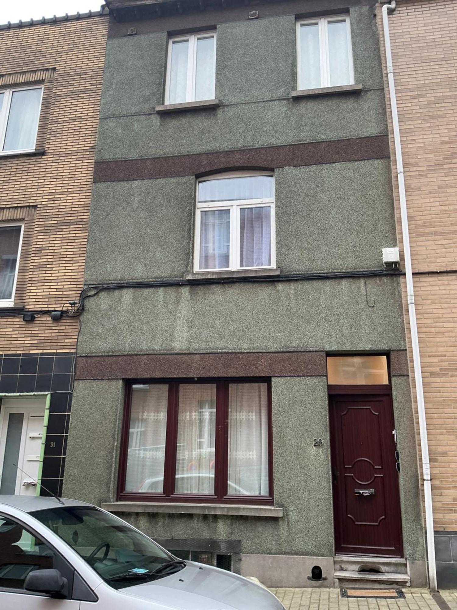 Spacieux Avec Terrasse Et Garage Prive * Brussels