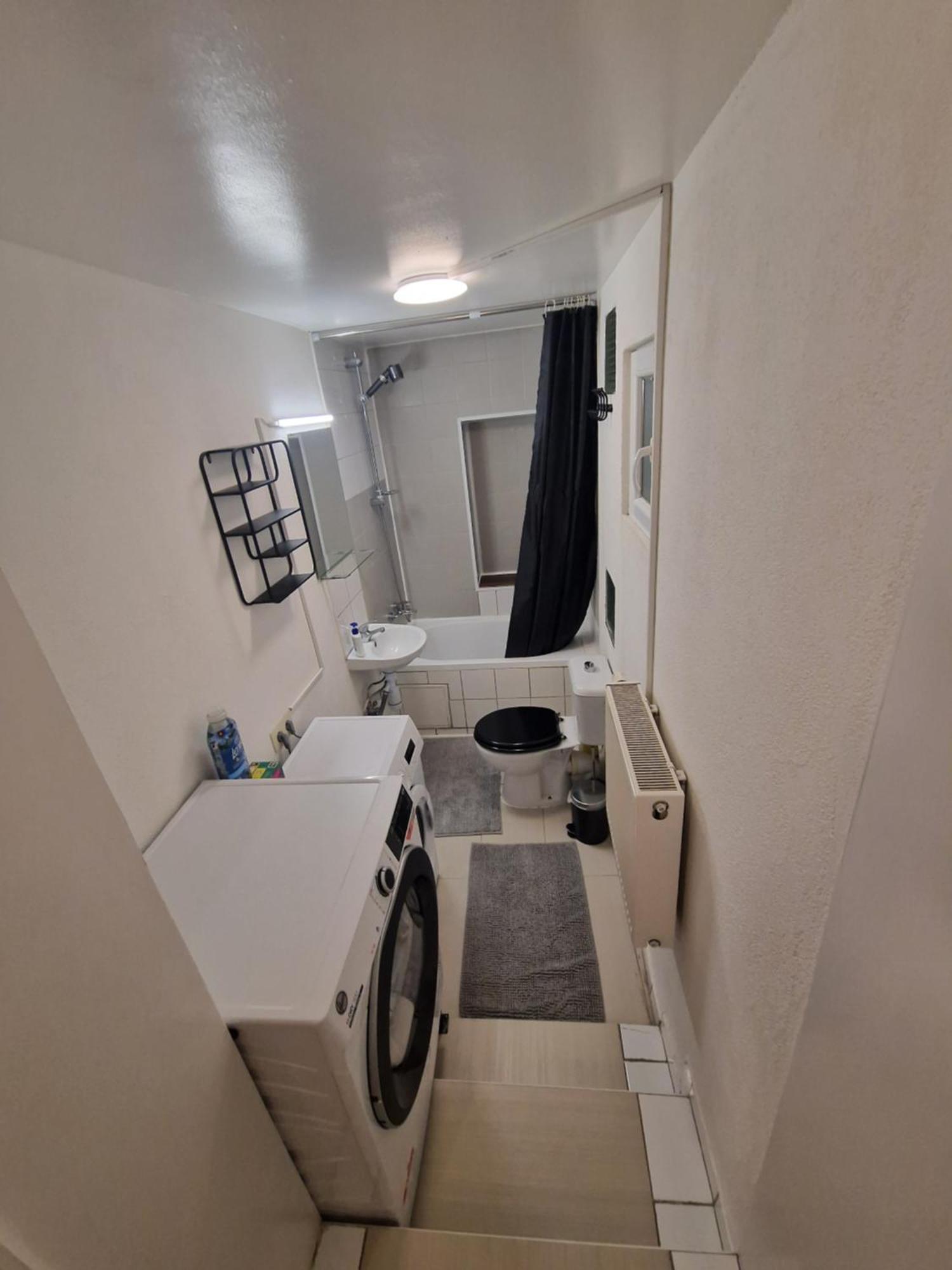 Apartment Sauna, Atomium, Expo Brussels, Stadium Roi Baudoin, Kinepolis, Planetarium, Centre *