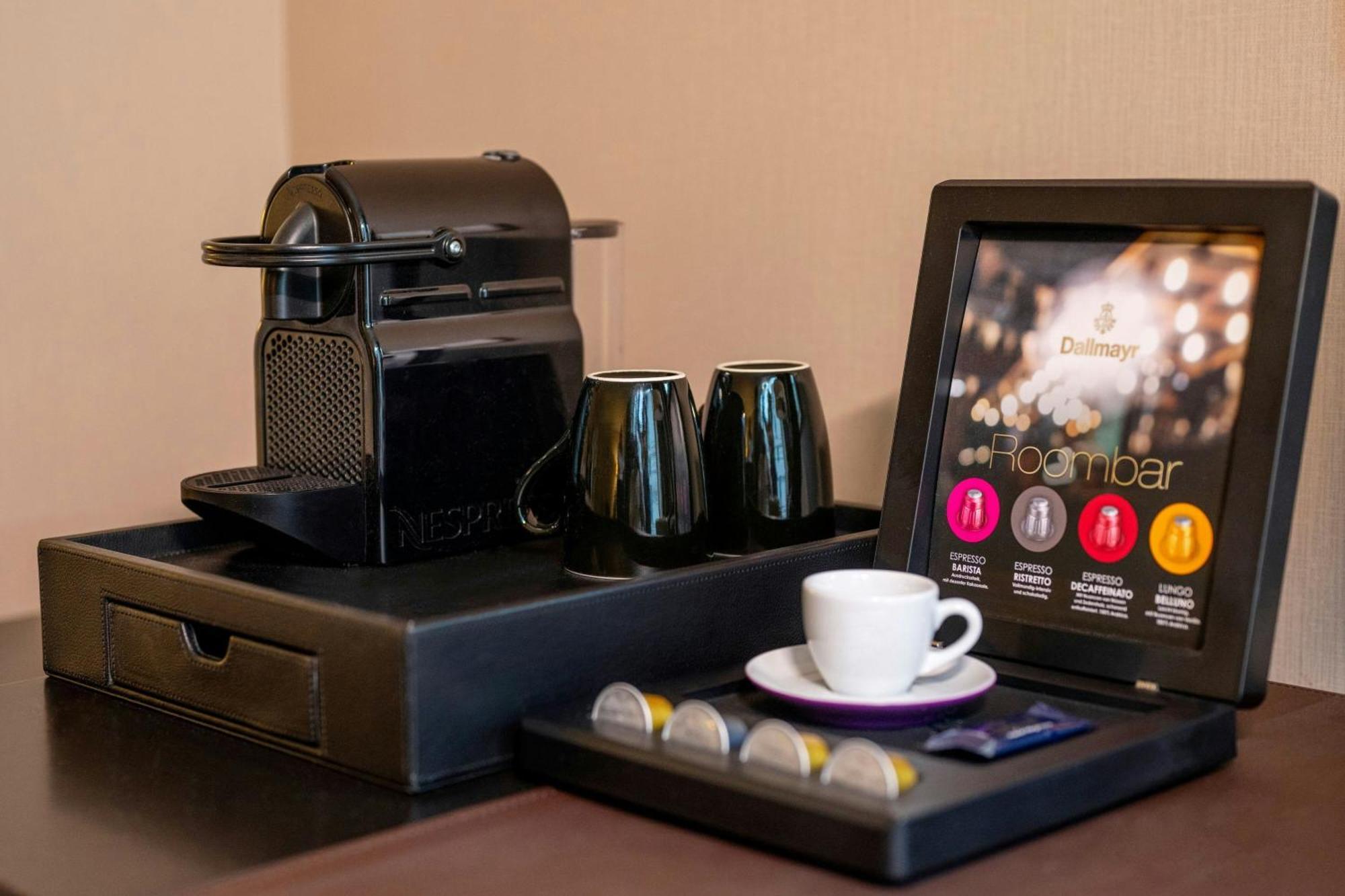 Renaissance Brussels Khách sạn 4*