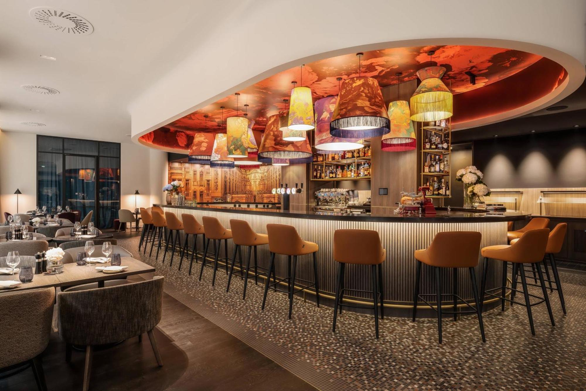 Khách sạn Renaissance Brussels 4*