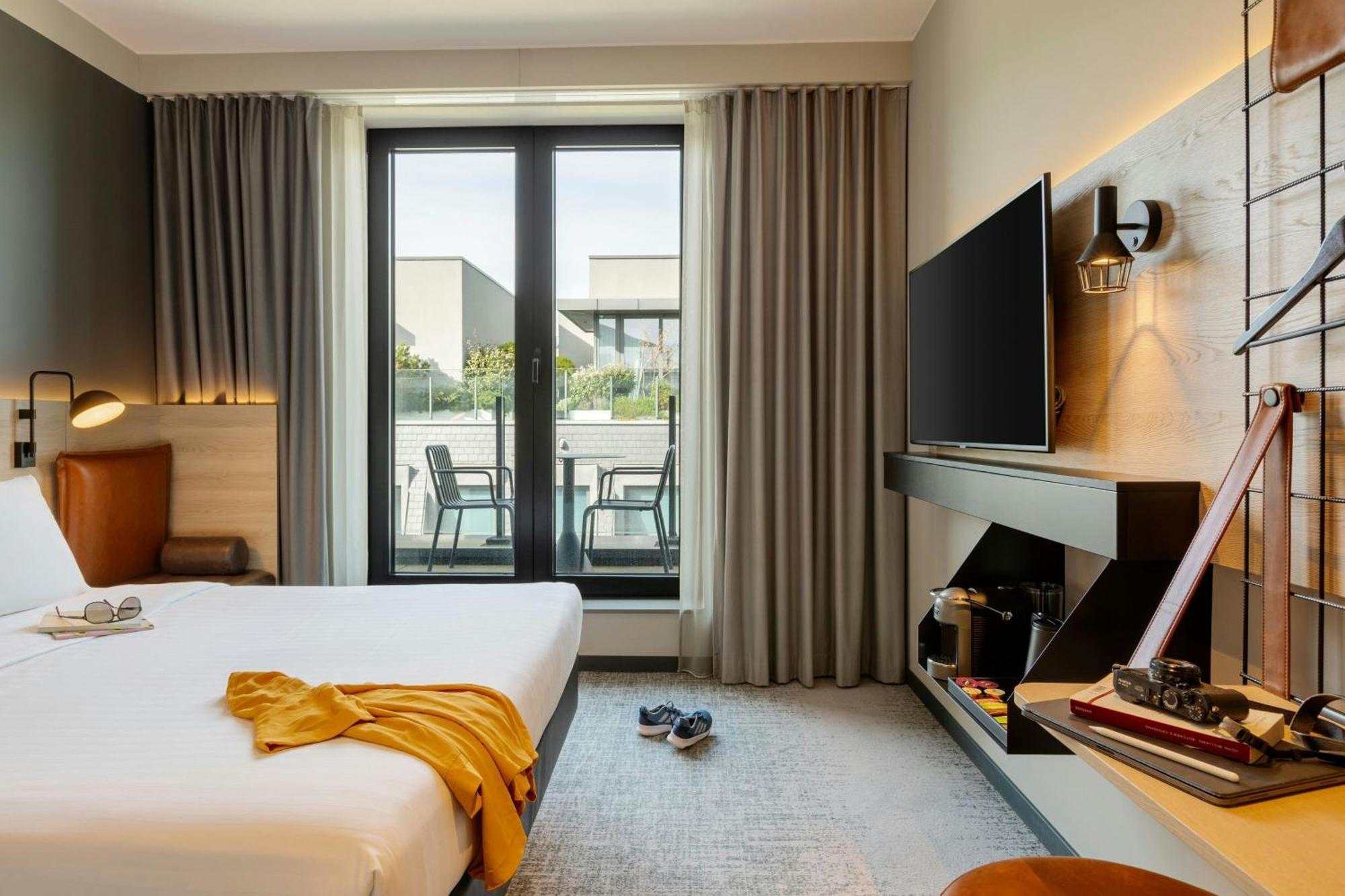 Moxy Brussels Center 4*