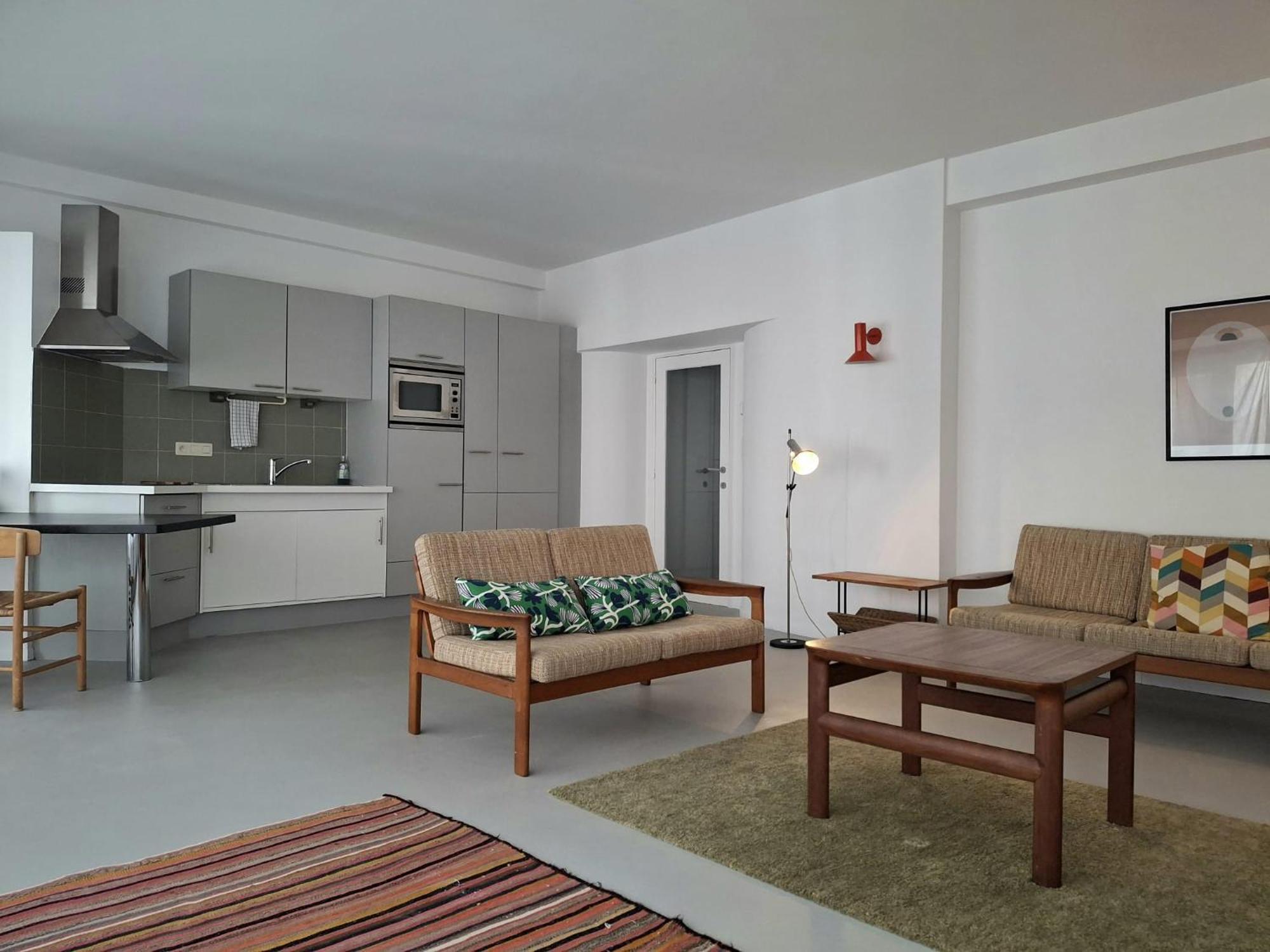 Apartment In The Heart Of *