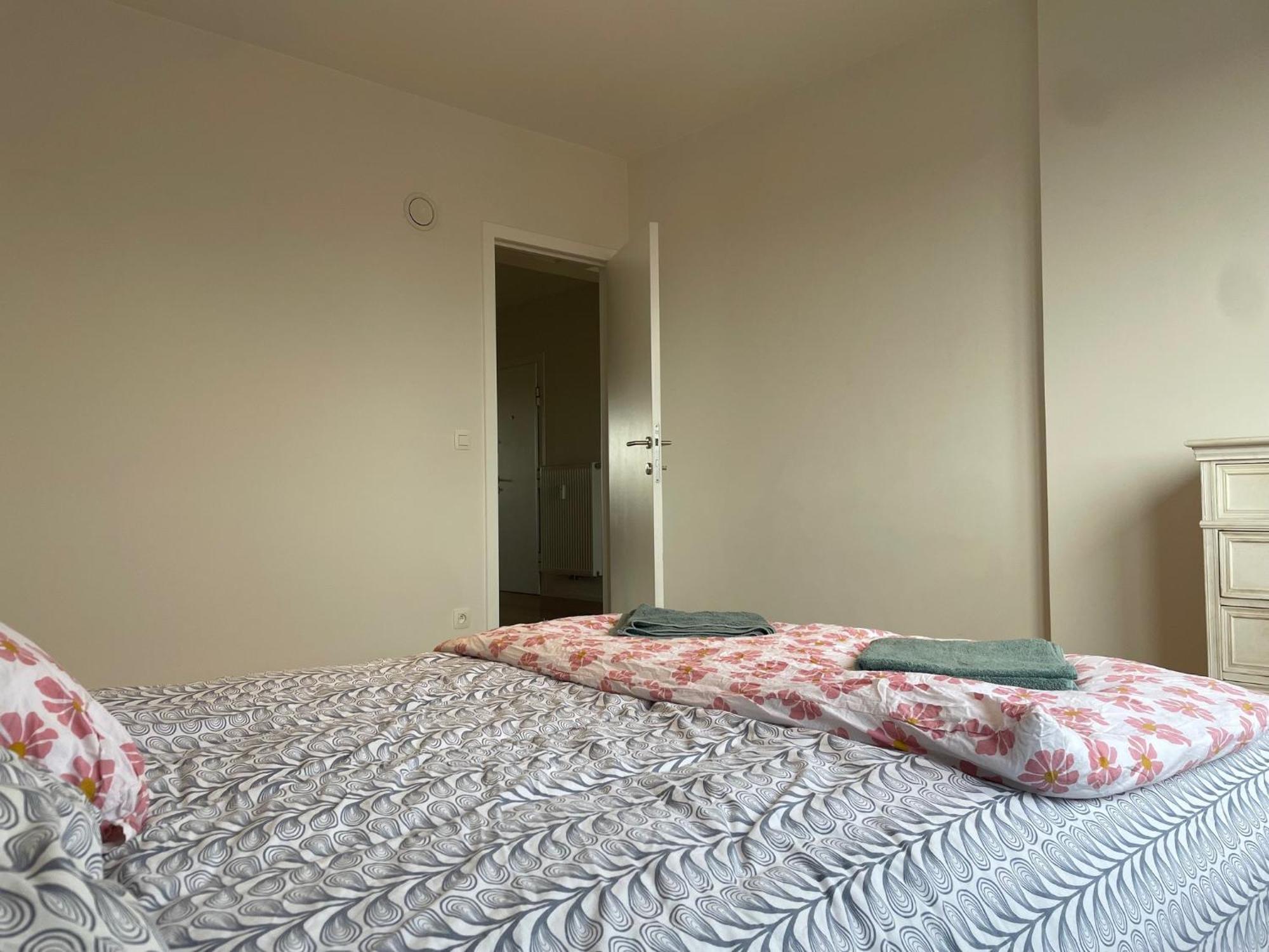 Penthouse Deschanel Apartment Brussels