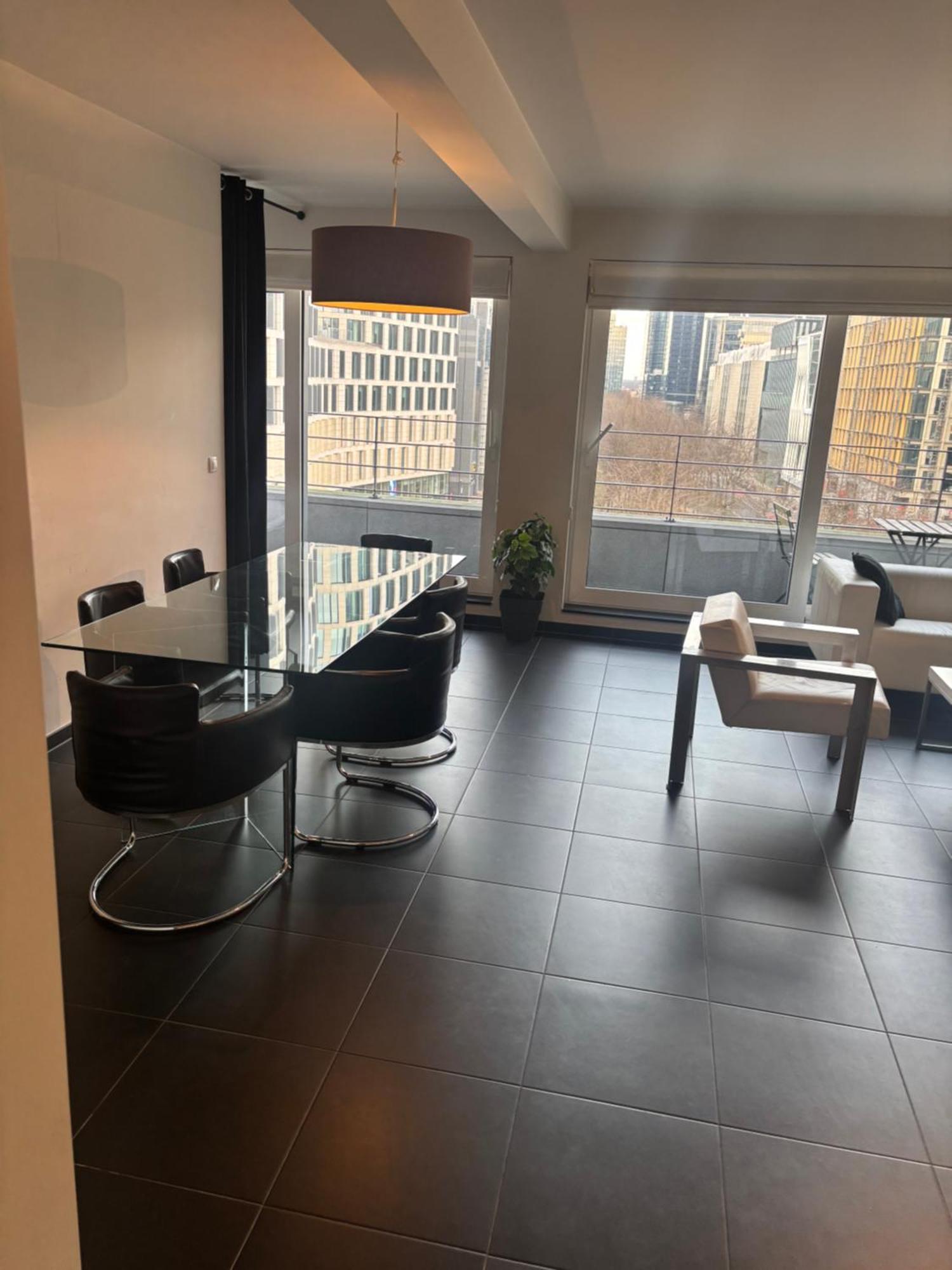 Charming With Balcony Views Apartment *