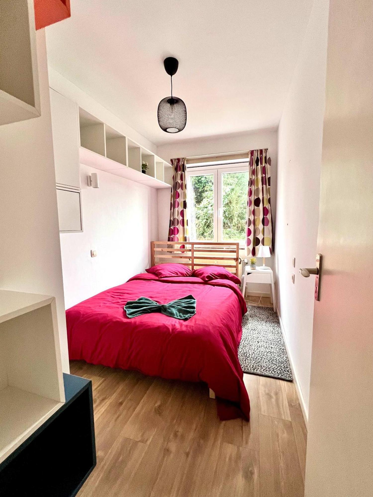 Bright & Stylish In Nature Apartment