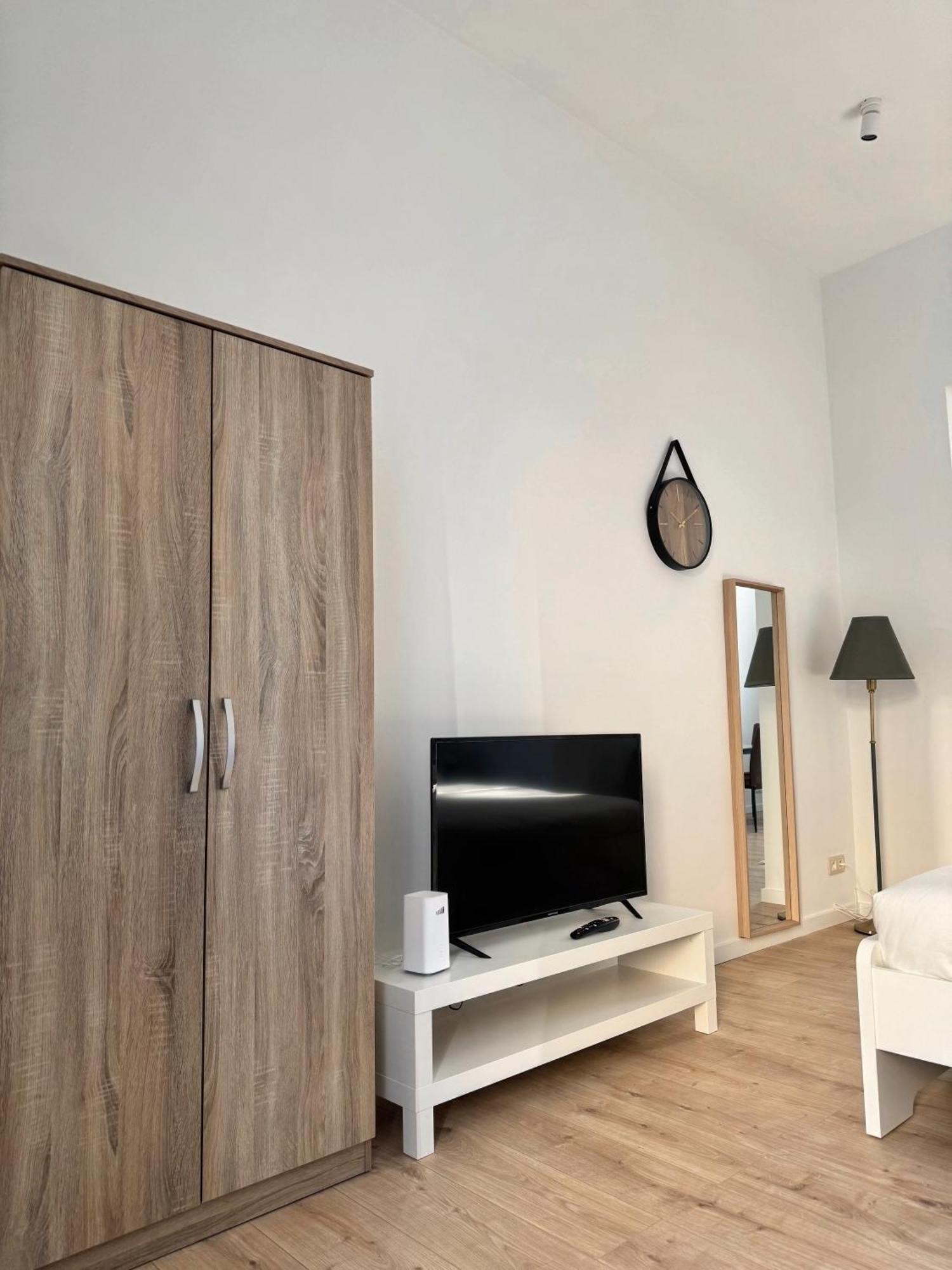 Apartment Midi