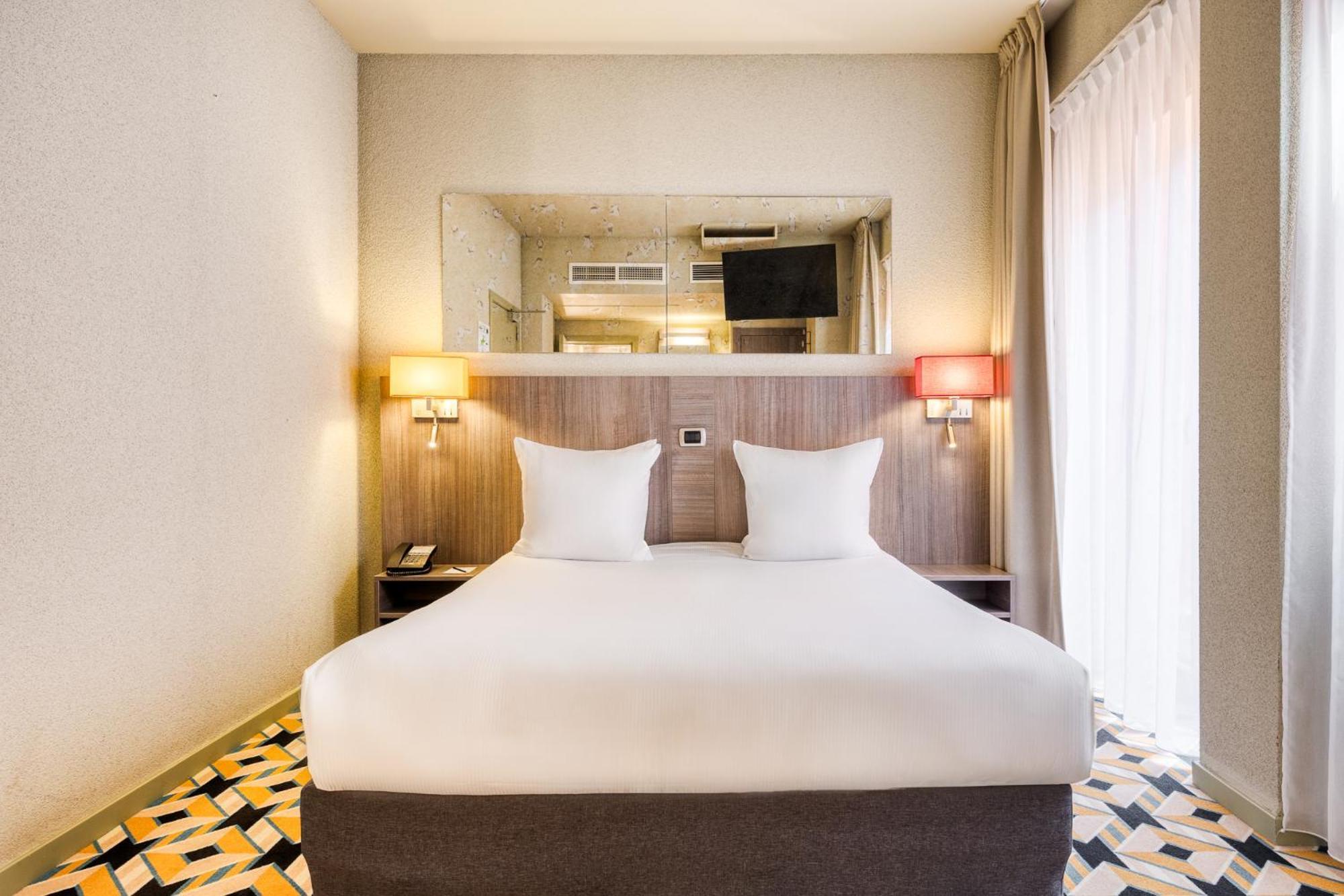 Alma Grand Place Hotel