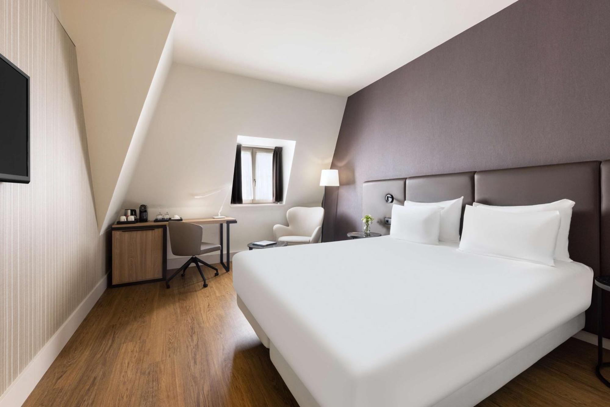 Nh Carrefour De L'europe Hotel