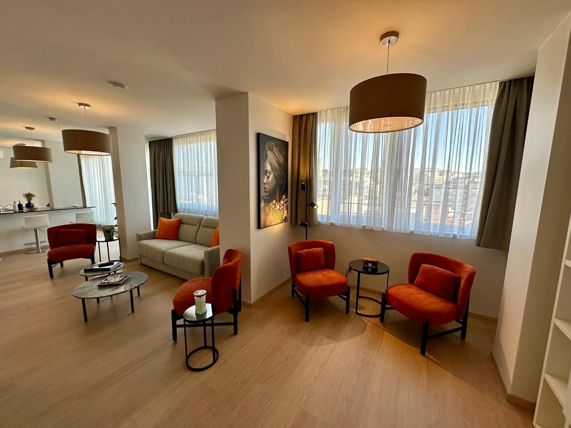 Penthouse Grand Place - 2Bd - 200Sqm Terrace Căn hộ *