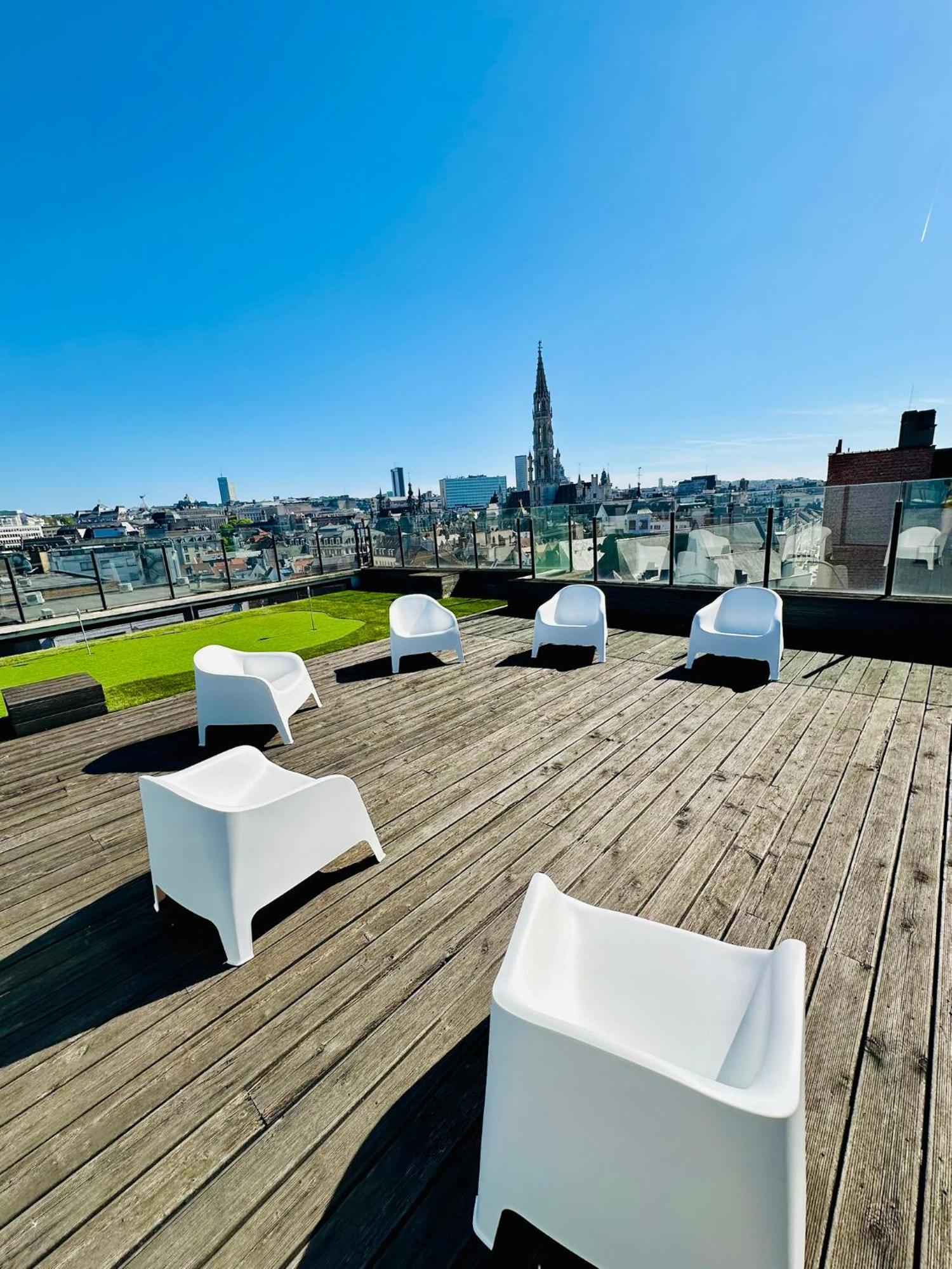 Penthouse Grand Place - 2Bd - 200Sqm Terrace *