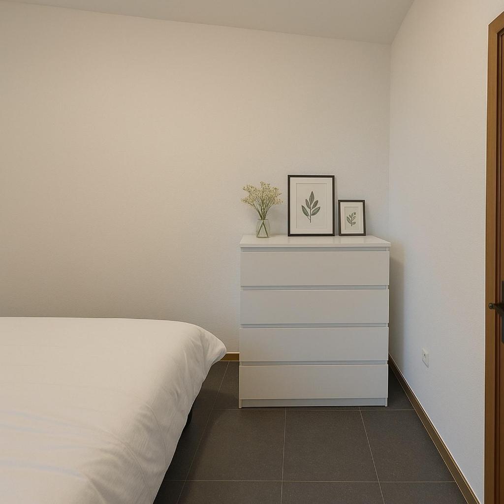 Cosy Midi Station Apartment