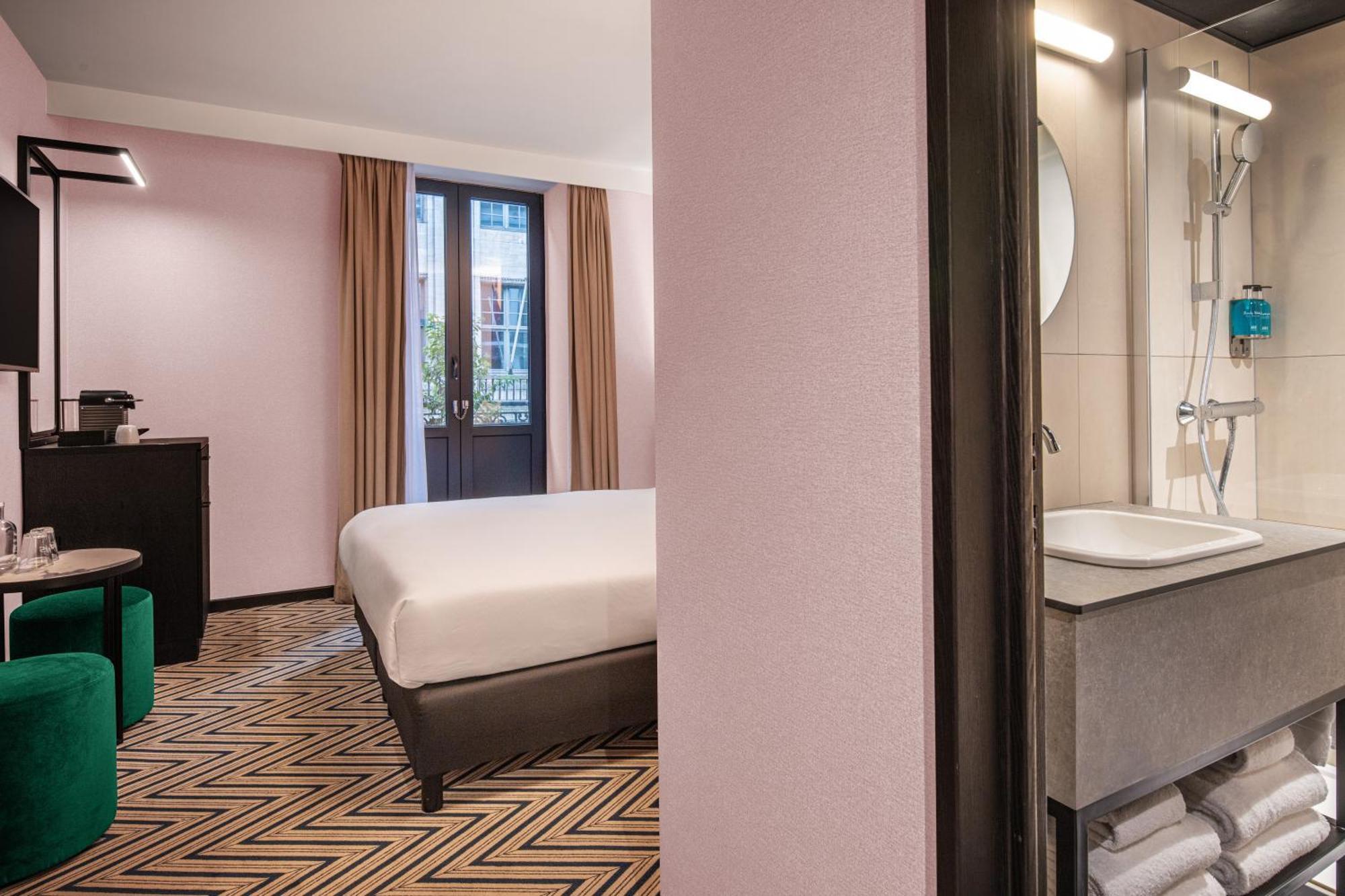 Numa Royal Galleries Hotel 4*