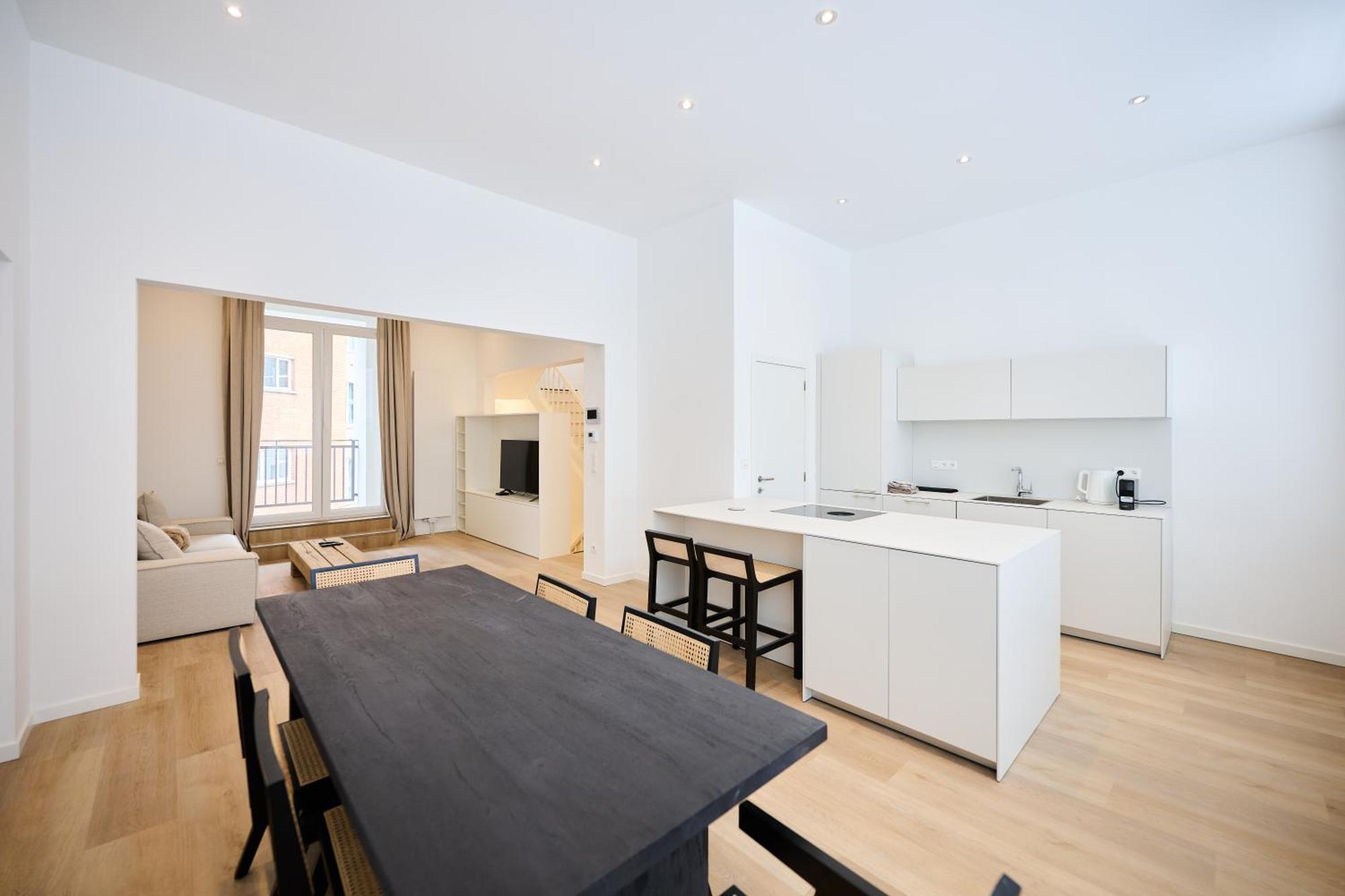 Louise Gallery Apartment