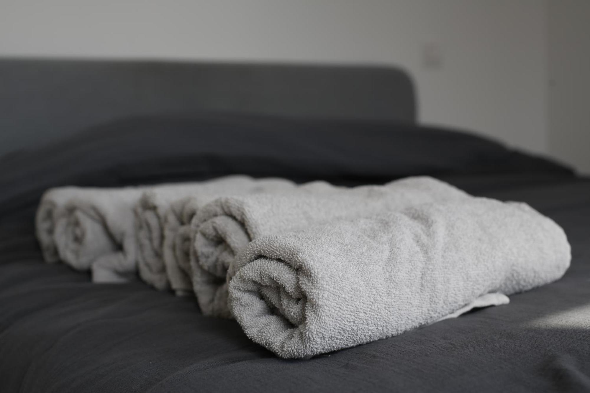 Flat Apartment *