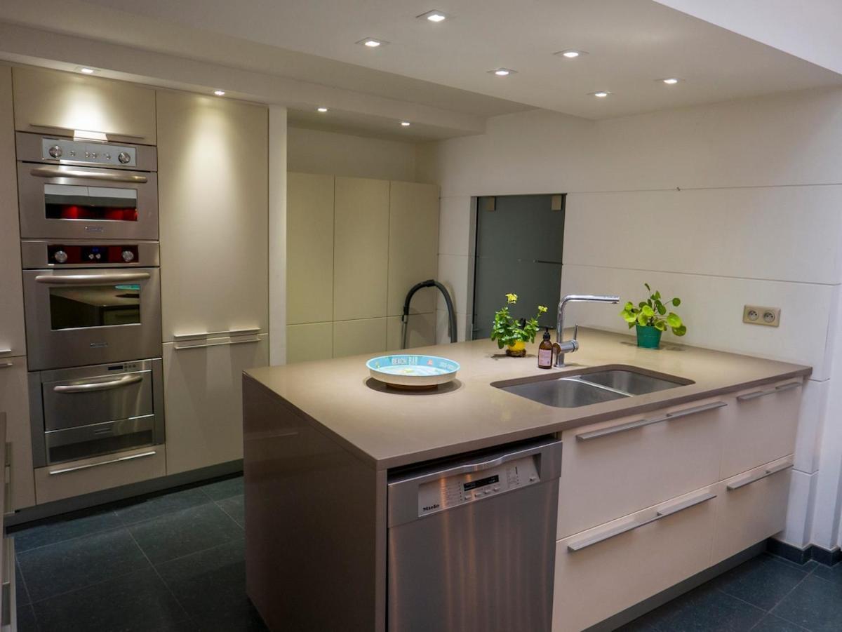Eya House, Cozy, Bright & Well Located * Brussels