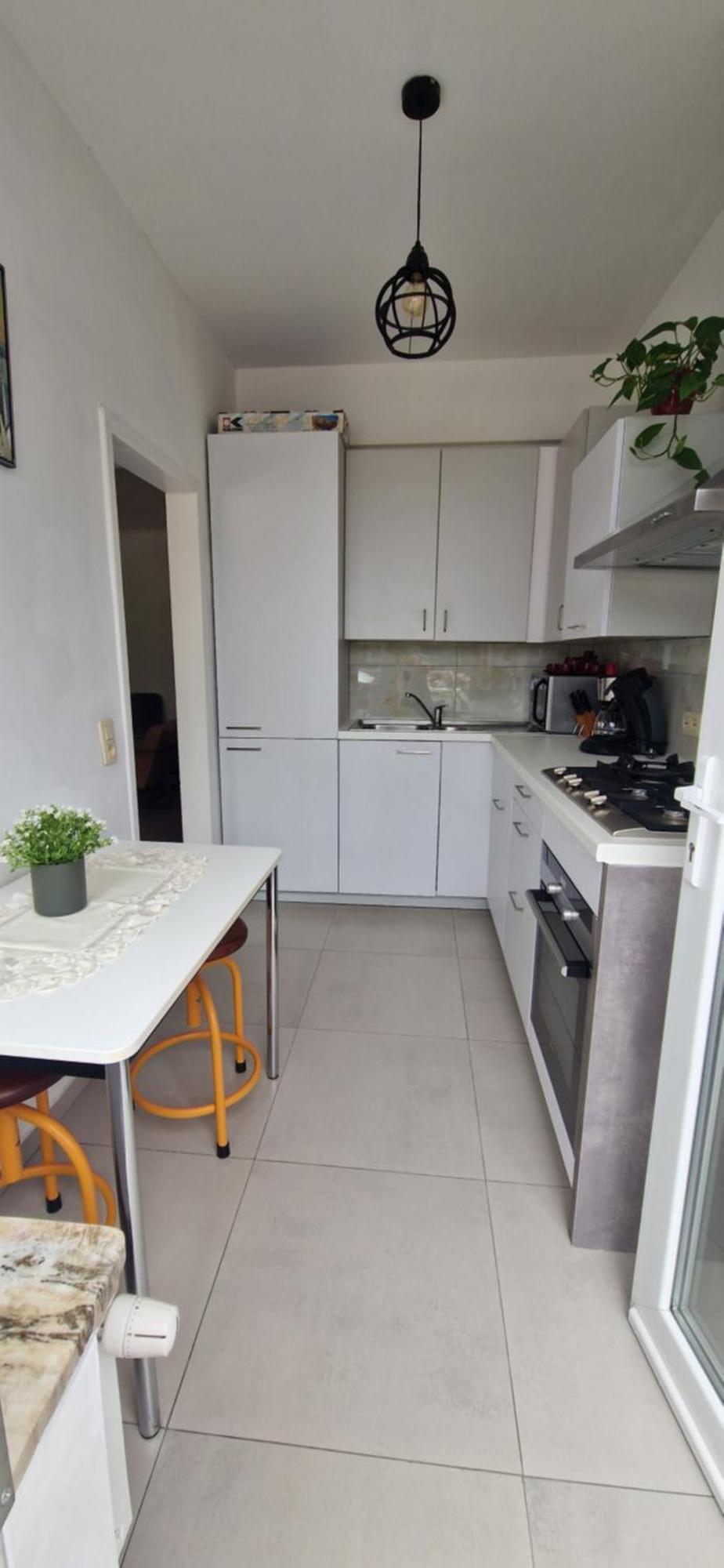 De La Grotte * Brussels