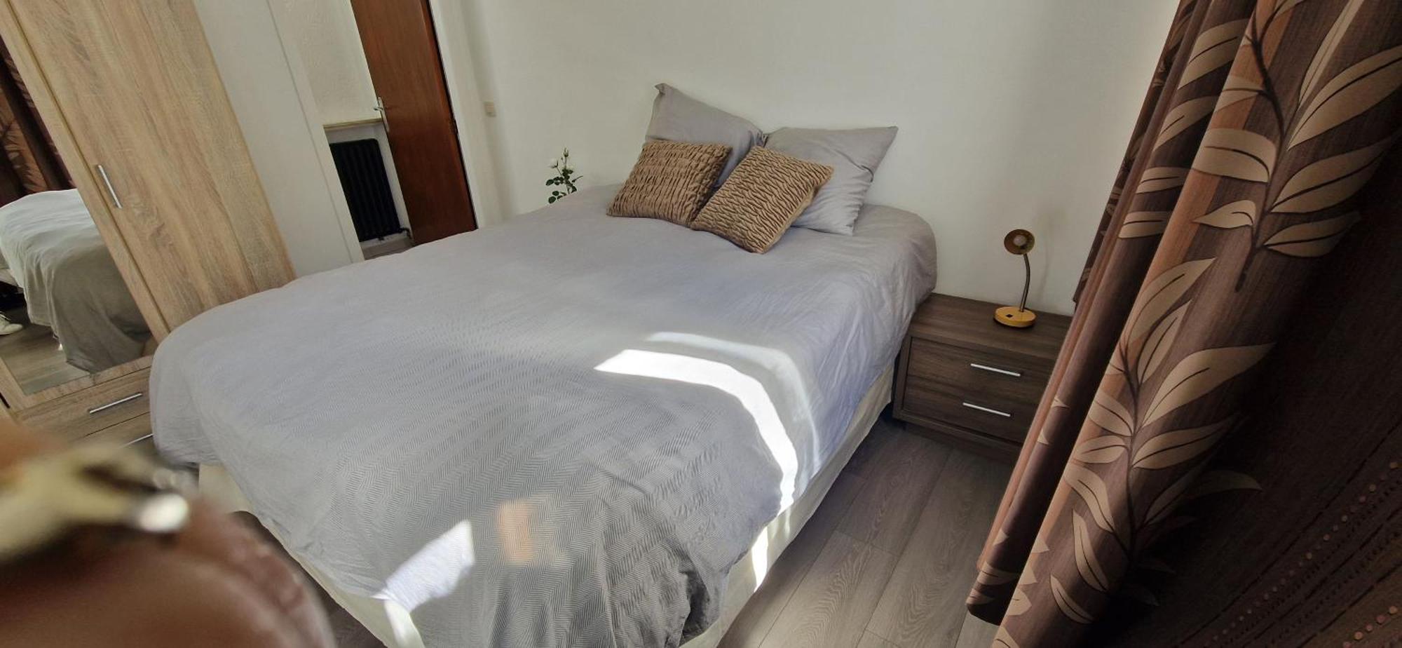 De La Grotte * Brussels